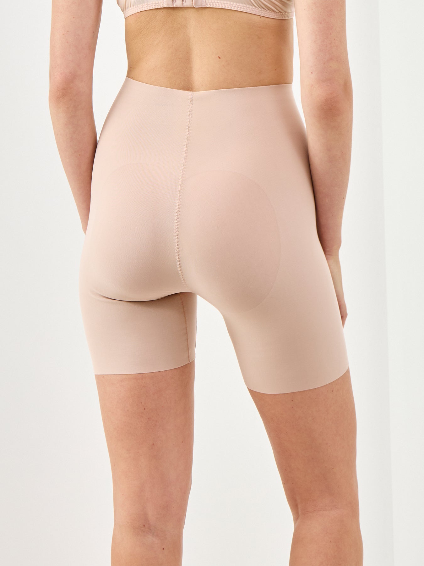 Stay Put Mesh Sculp Firm Slimmer Short