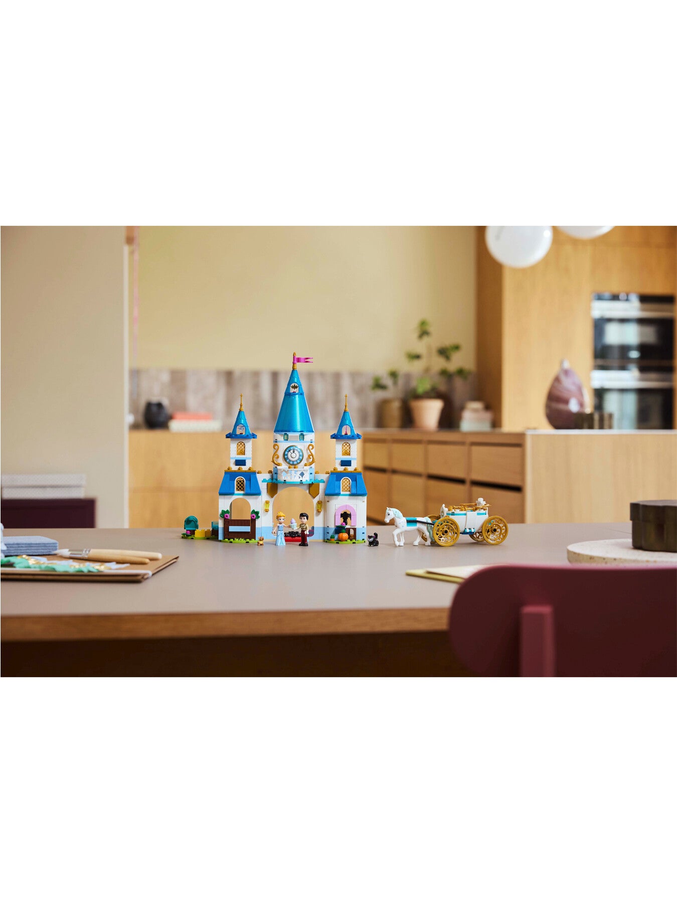 Cinderellas Castle Horse Carriage 43275