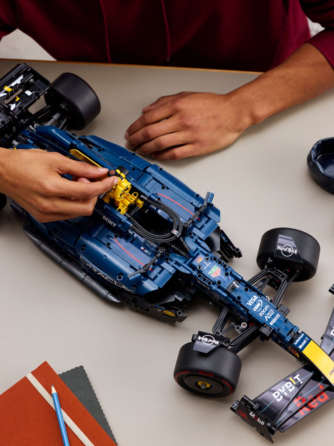 Oracle Red Bull Racing RB20 F1 Car 42206