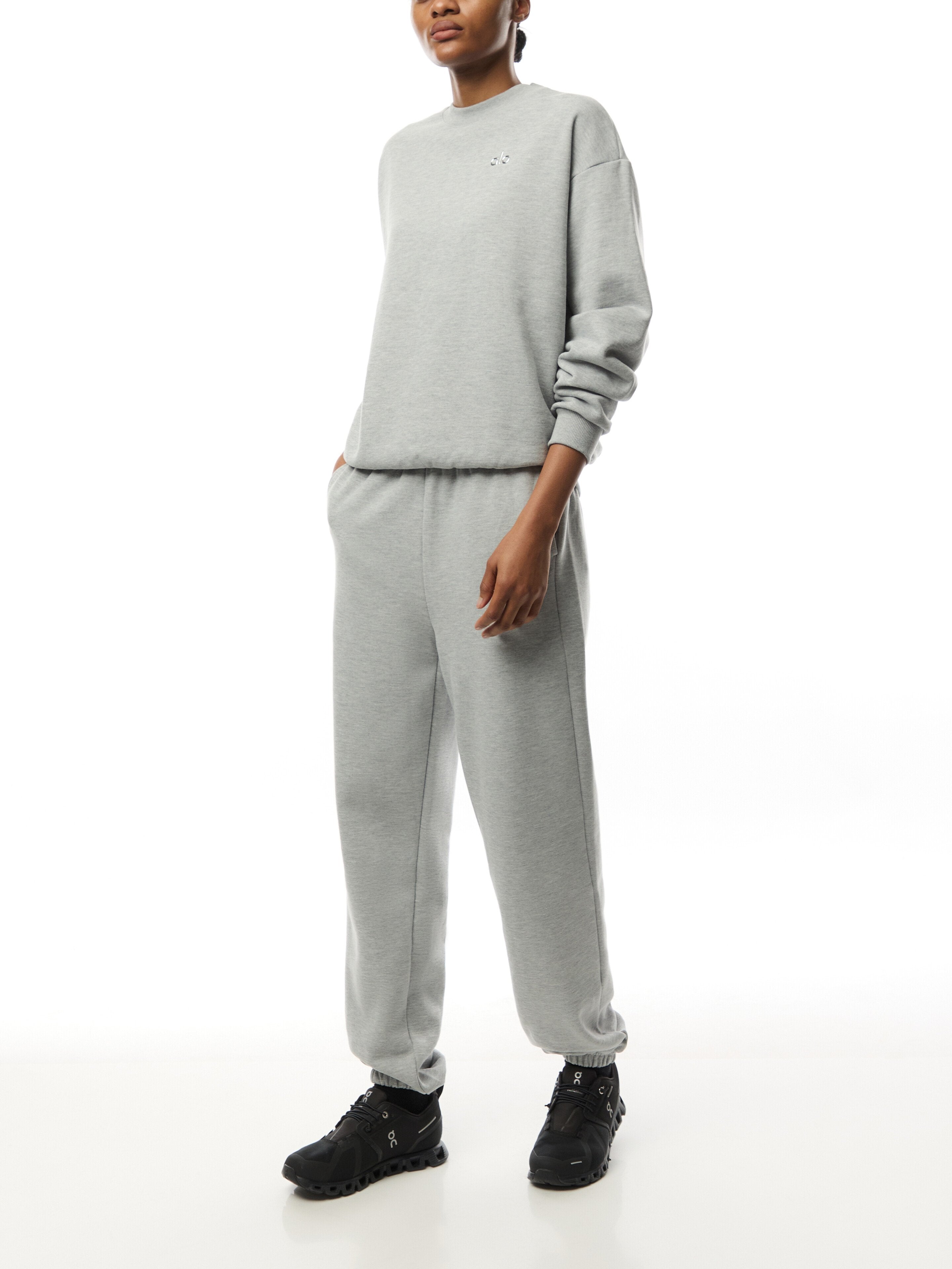 Accolade Crew Neck Pullover – Fenwick