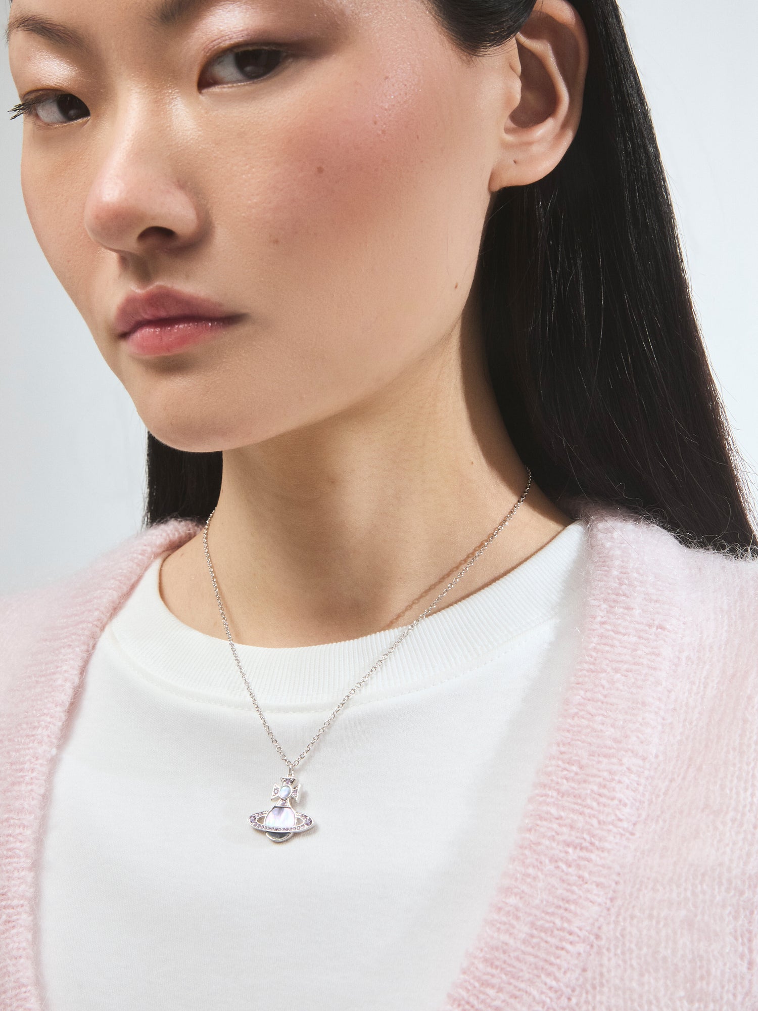 Rina Pendant Necklace