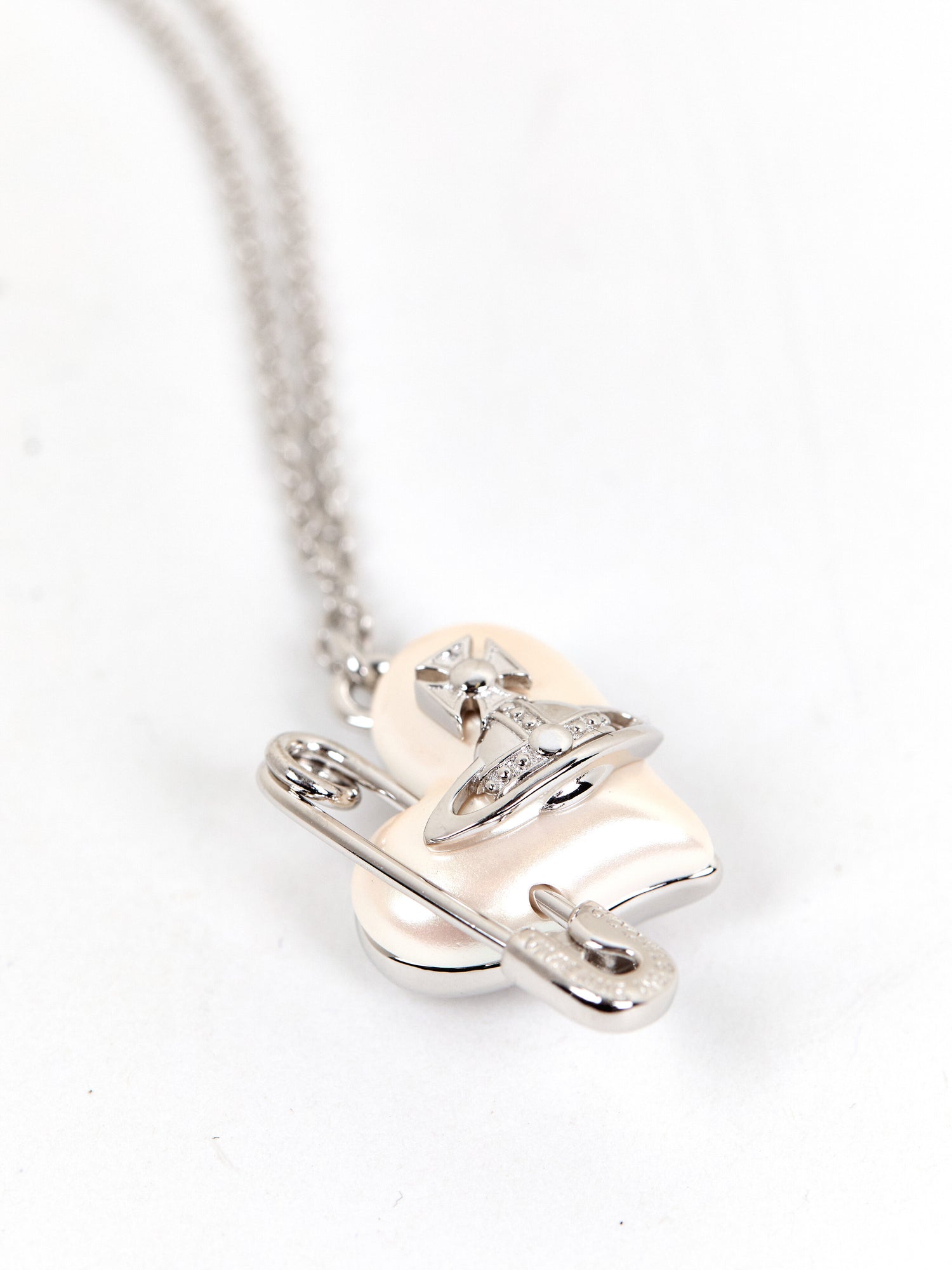 Orietta Pearl Pendant Necklace