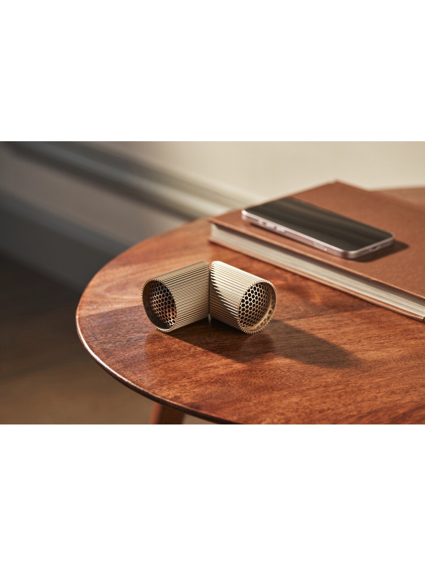 Ray Set of 2 Magnetic Bluetooth Speakers