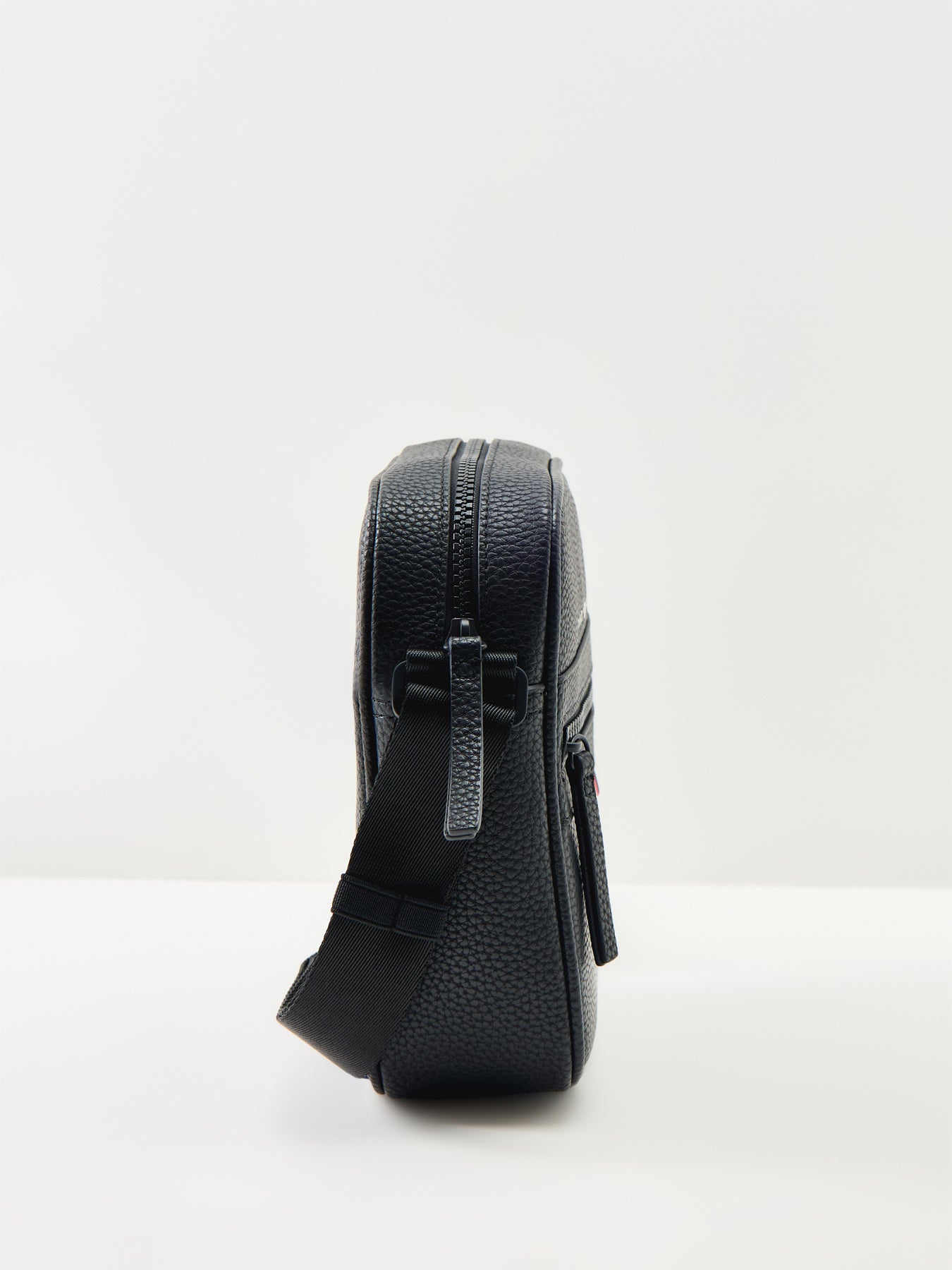 Essential Small Reporter Bag