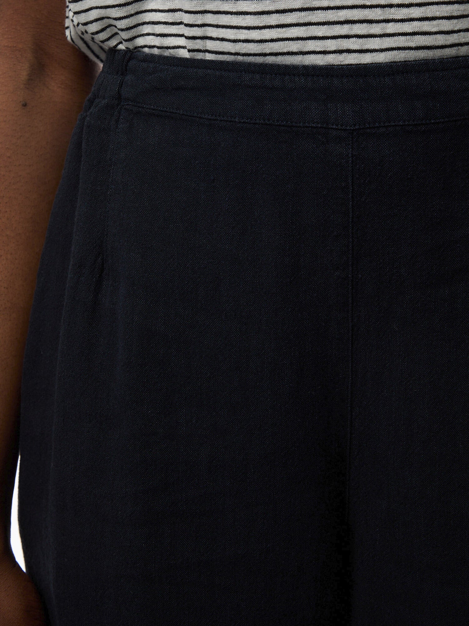 Twisted Linen Crop Bubble Trouser