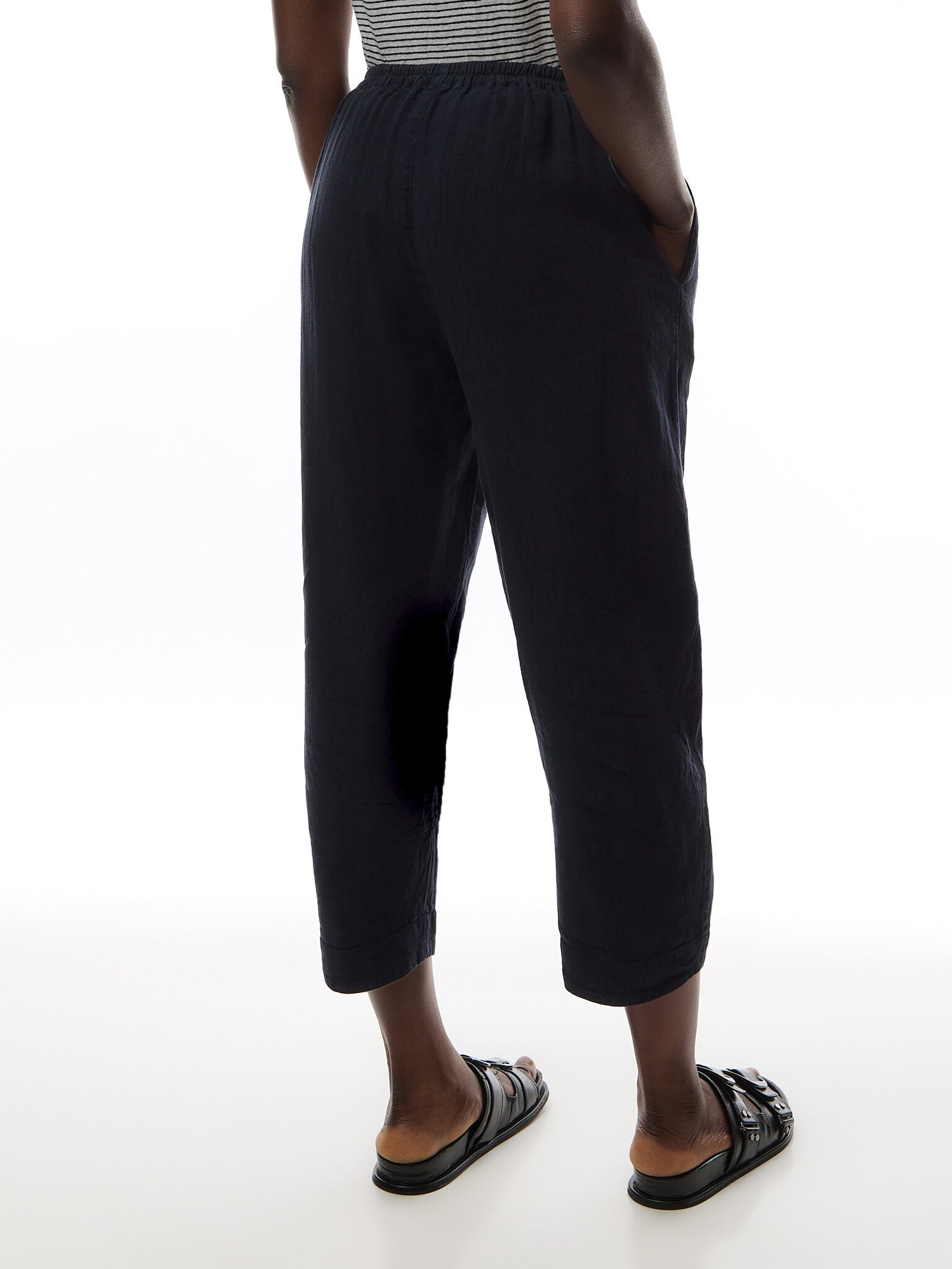 Twisted Linen Crop Bubble Trouser