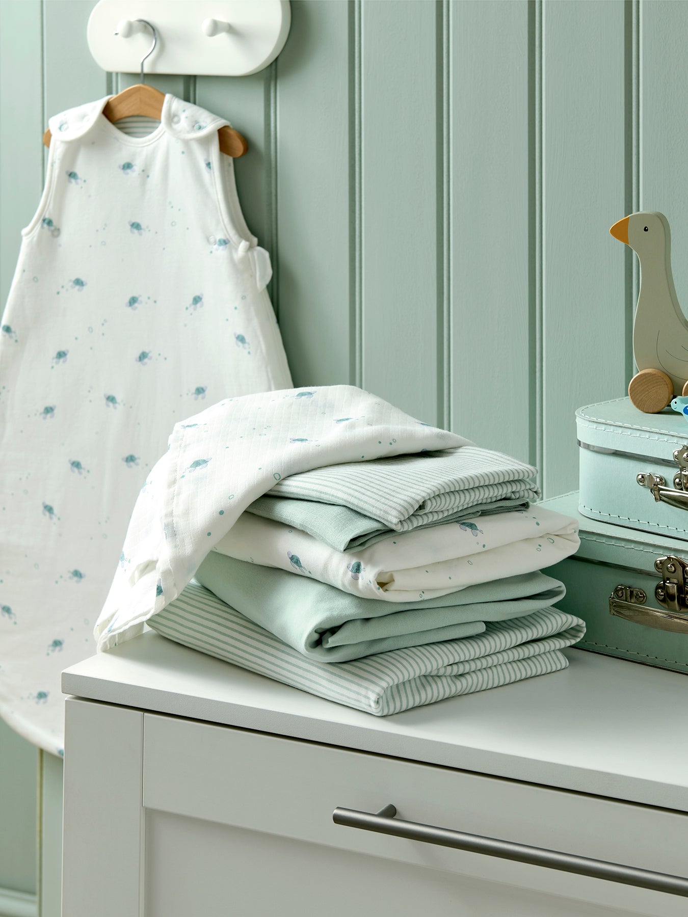 2 Cot Bed Fitted Sheets - Turtle