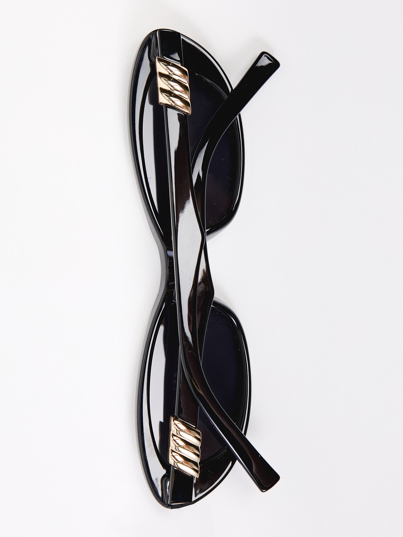 LSP2552136 The Whisperer Black Smoke Polarized