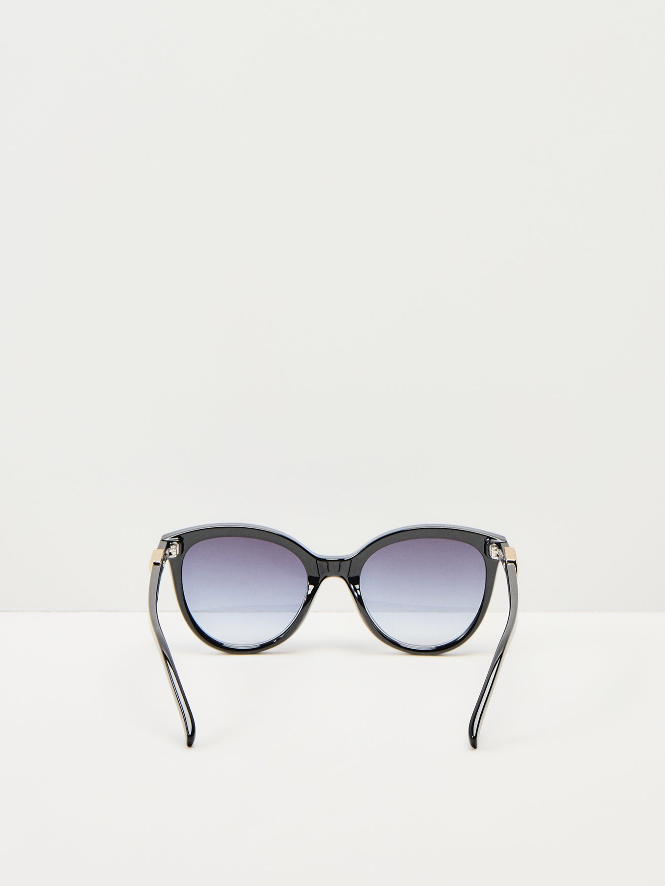 LSP2552218 The Muse Black Smoke Grad
