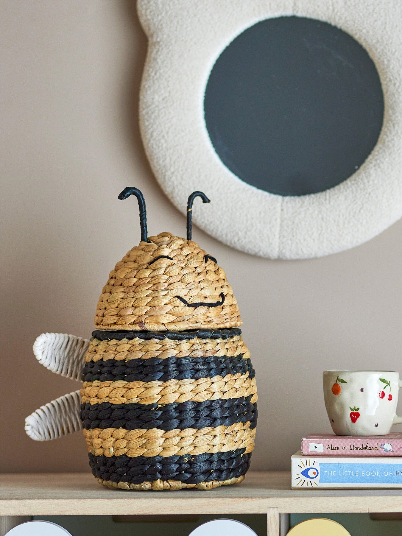 Finn Basket with Lid, Black, Water Hyacinth