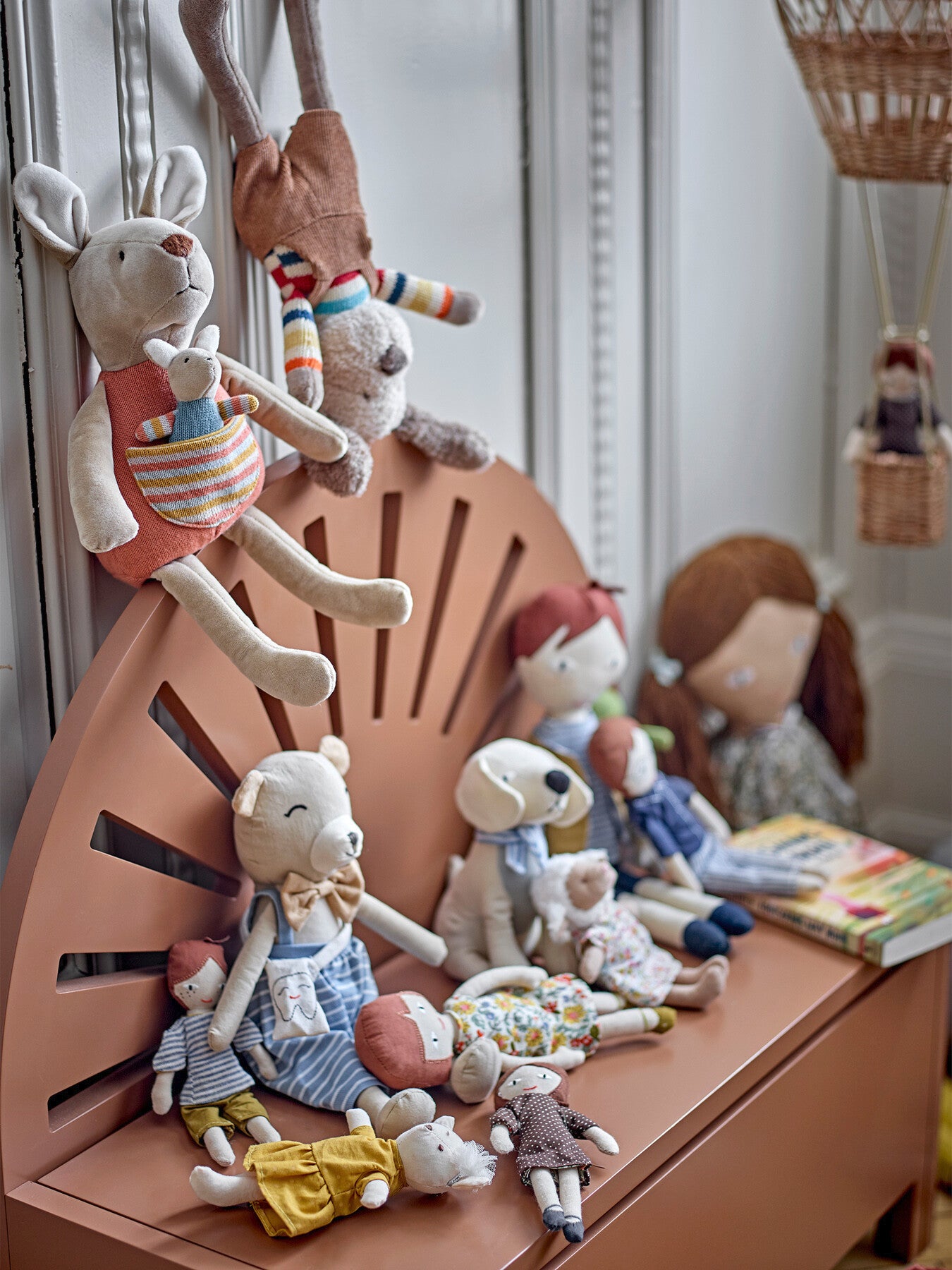 Teo Doll Brown Polyester