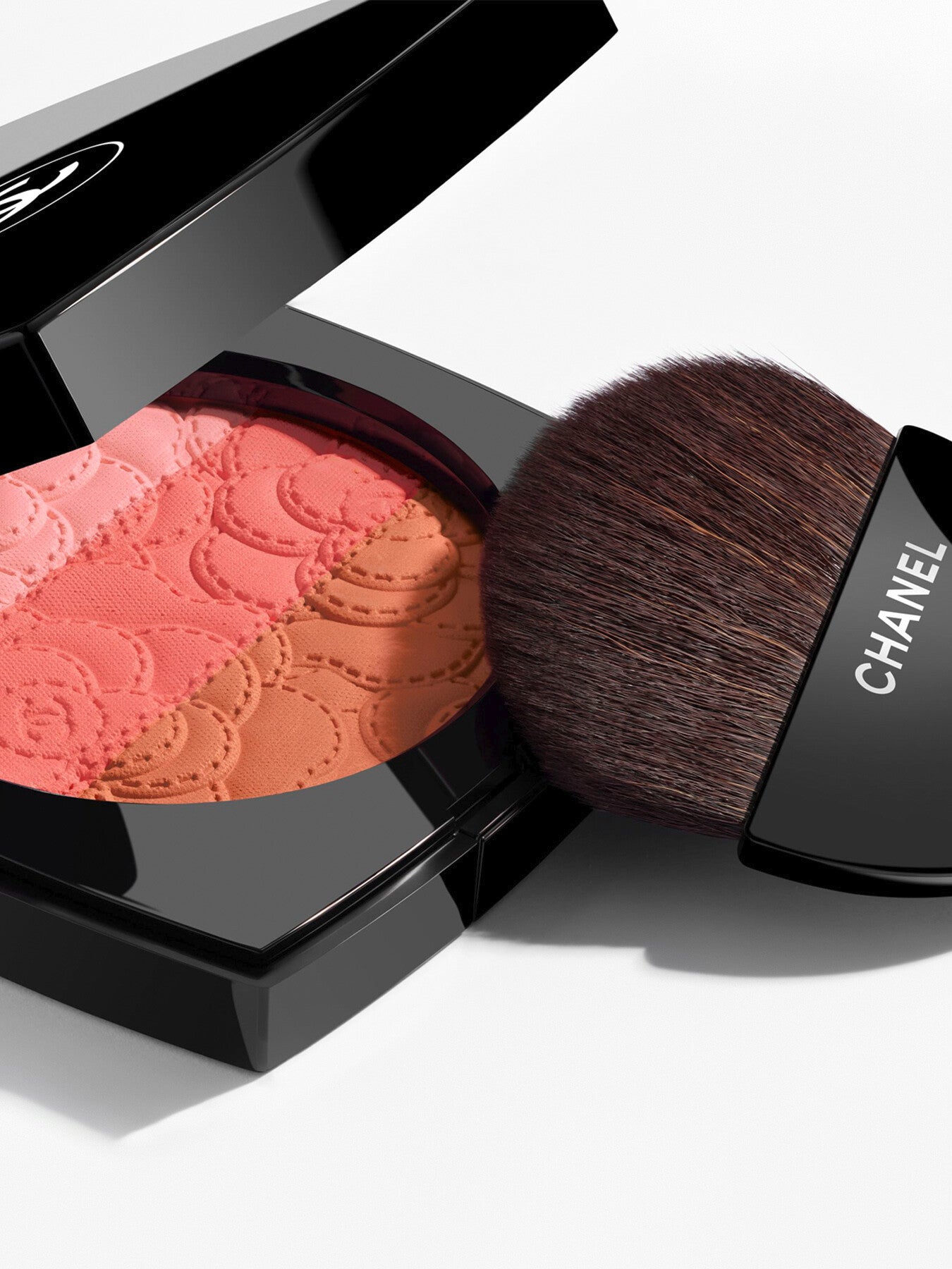 CHANEL CAMÉLIA FUTURA POWDER BLUSH TRIO