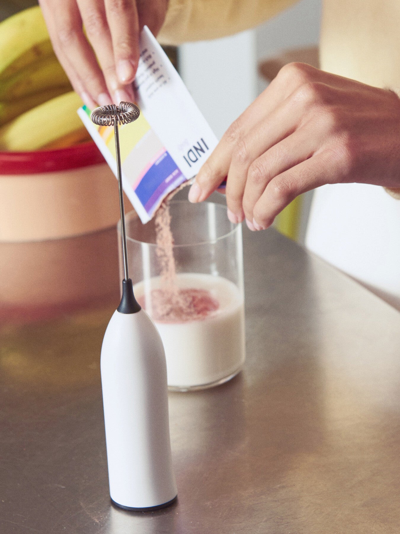 Electric handheld mixer