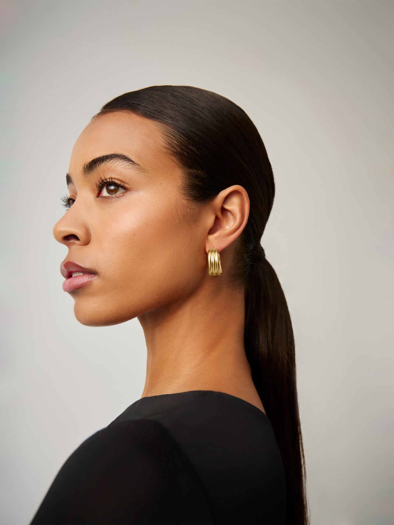 SAVI TRIPLE RIDGE LARGE HOOP EARRINGS