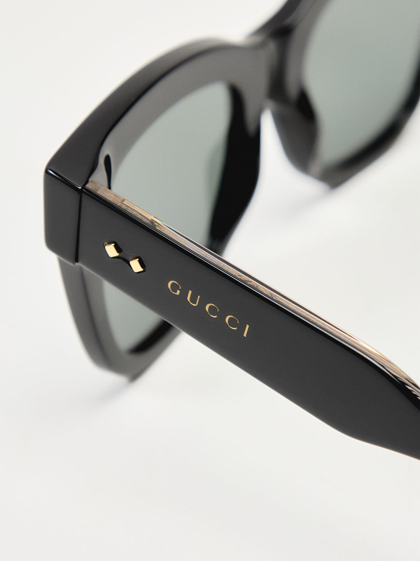 Sunglasses GG1082S-001