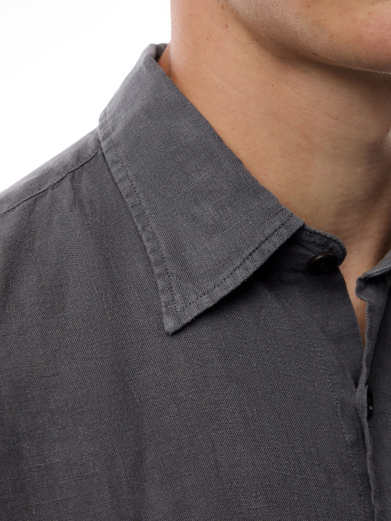 Two Pocket Linen Play Pat Woven Shirt