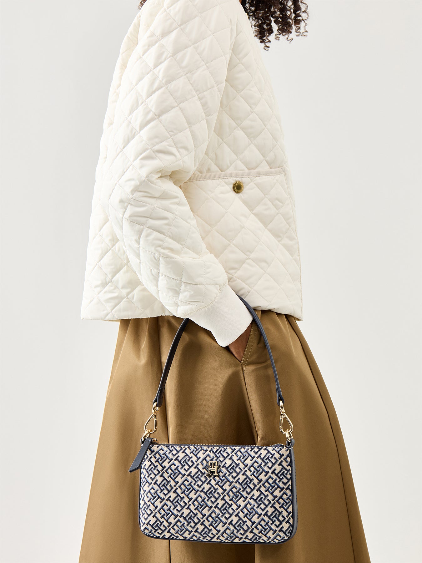 Jacquard Shoulder Pouch