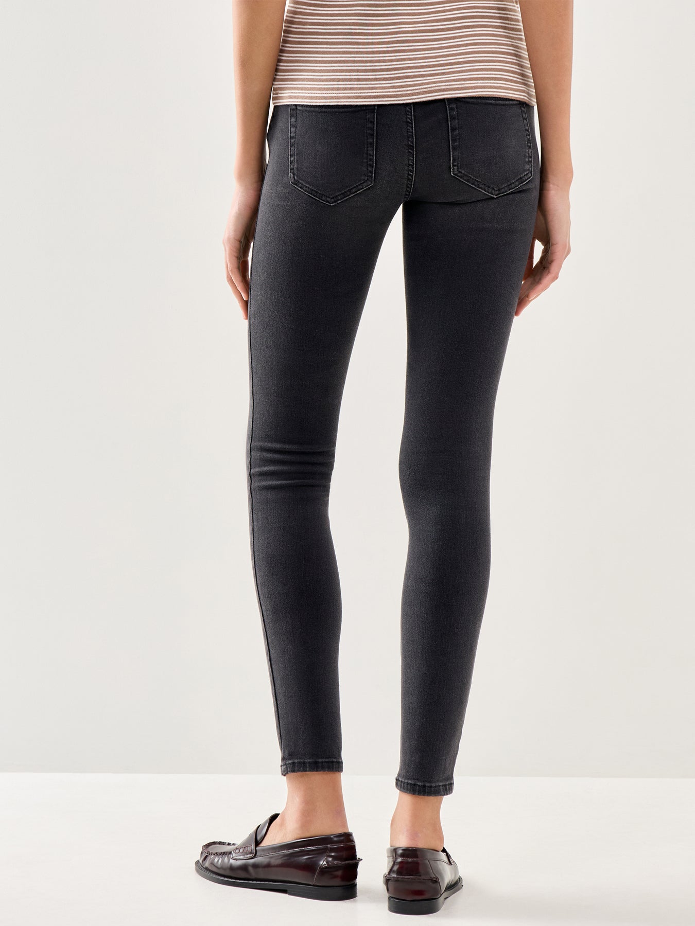 Blush Mid Waist Skinny Jeans Black