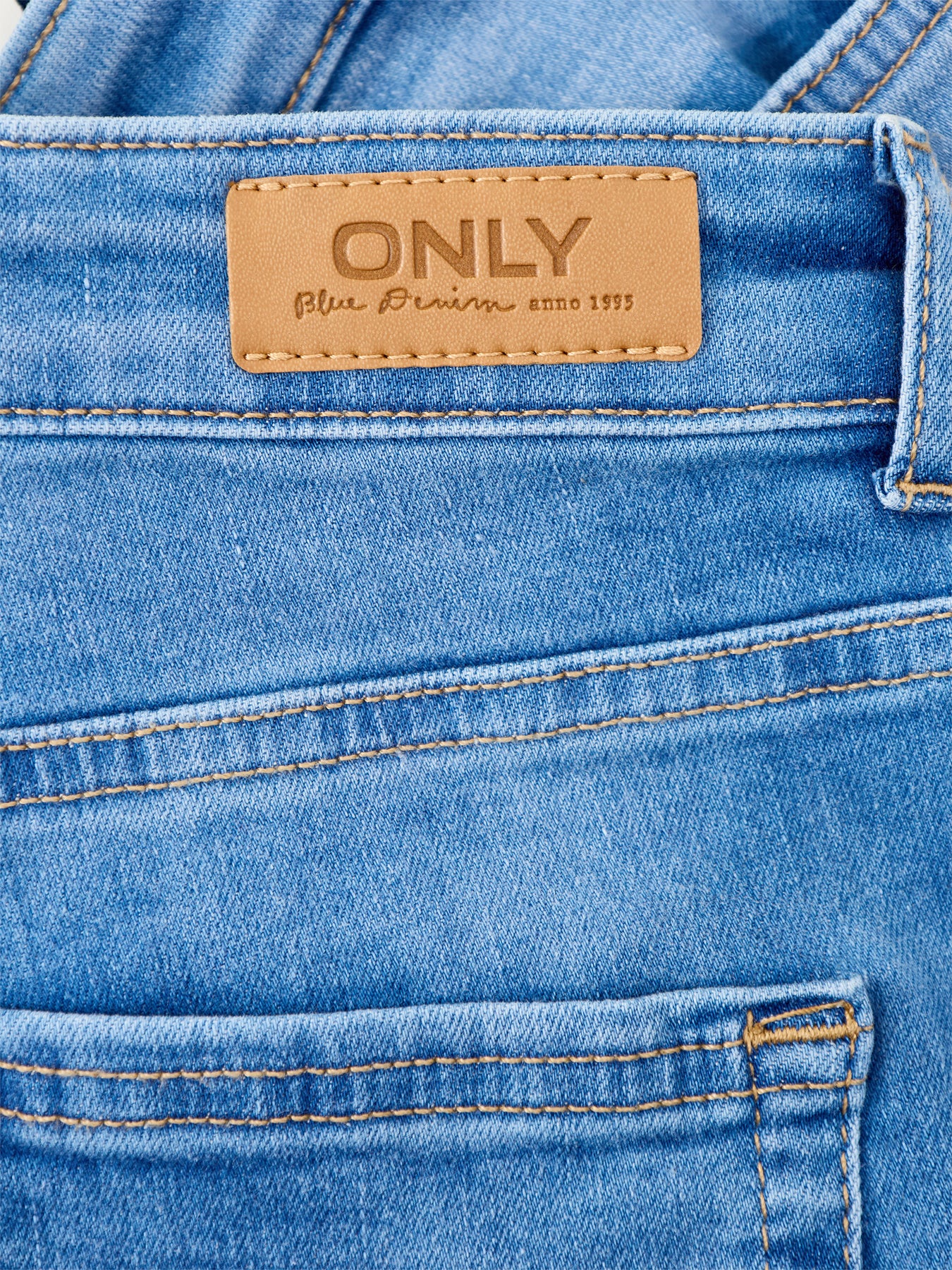 Blush Mid Waist Straight Jeans Blue