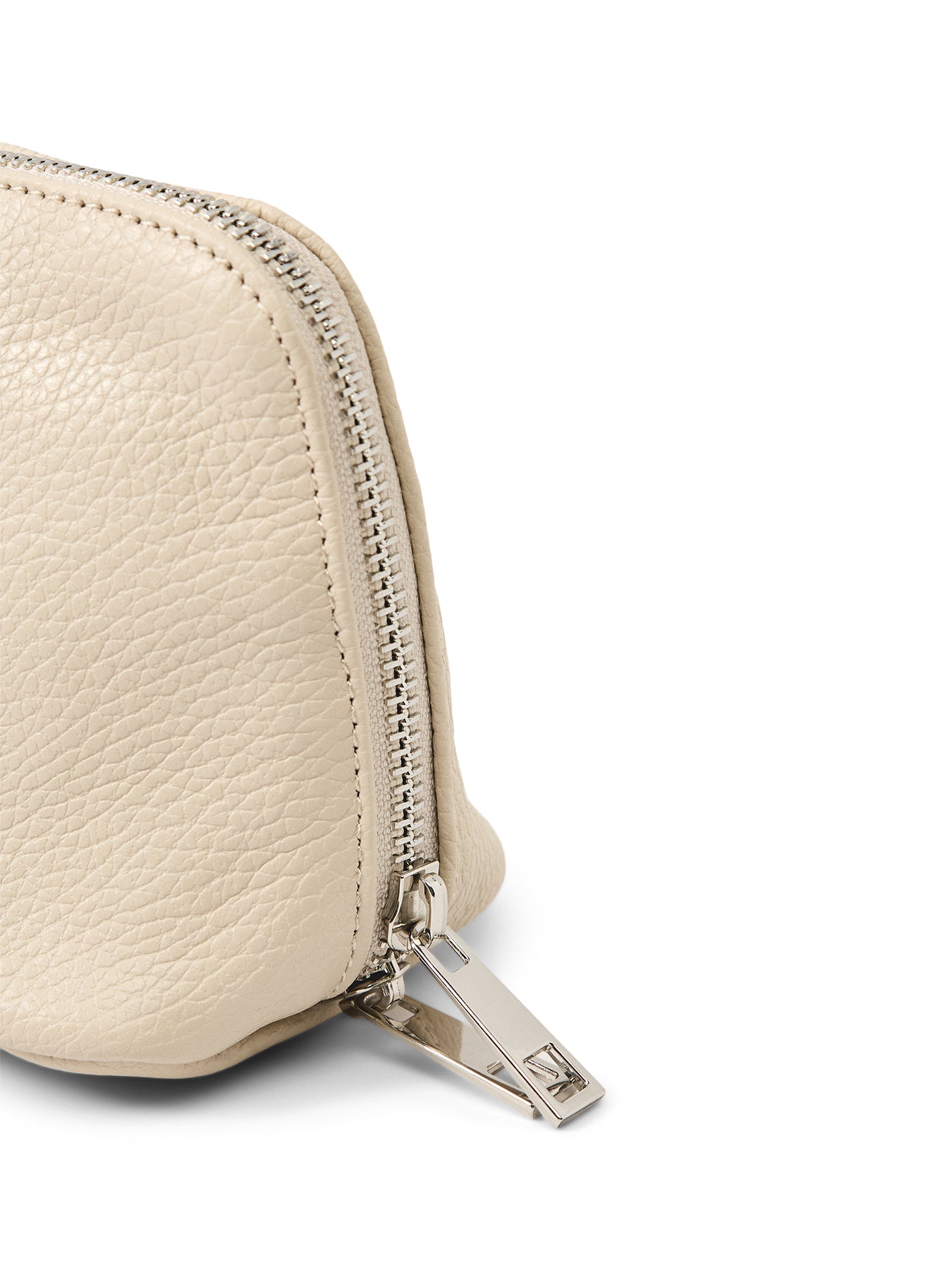 Medium Seki Pochette Wash Bag