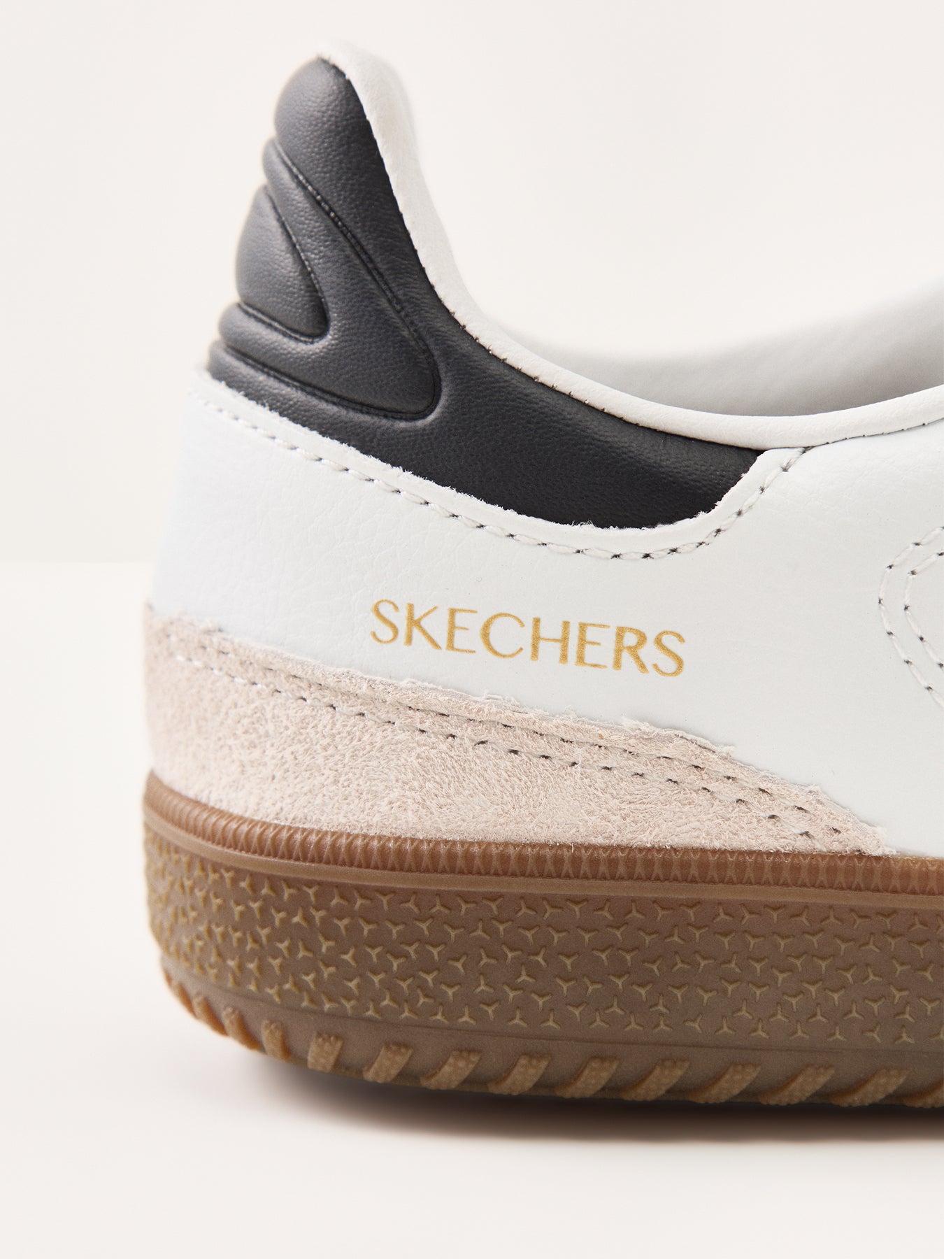 Hotshot Kickoff Trainers White