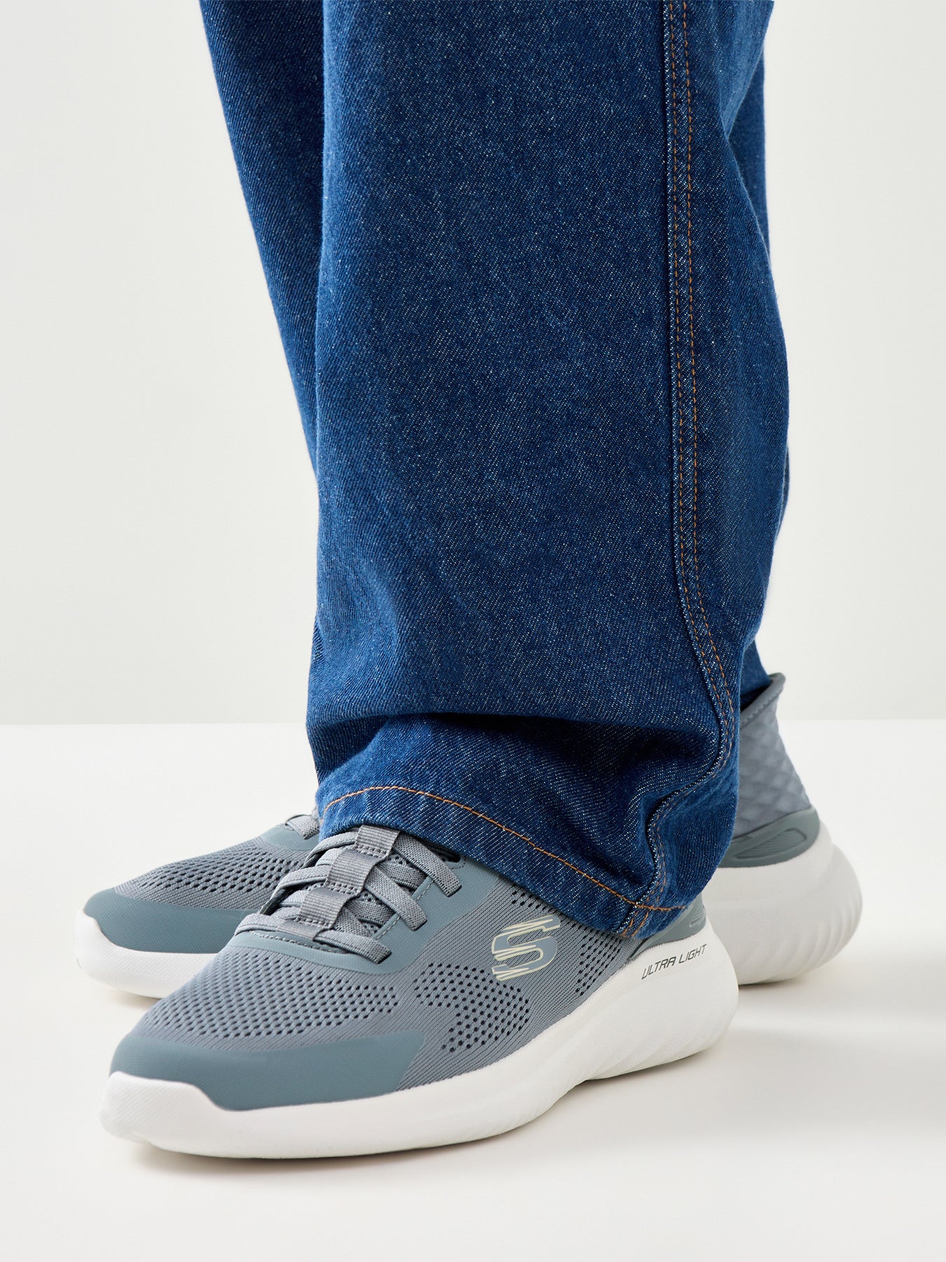 Summits High Range Trainers Navy