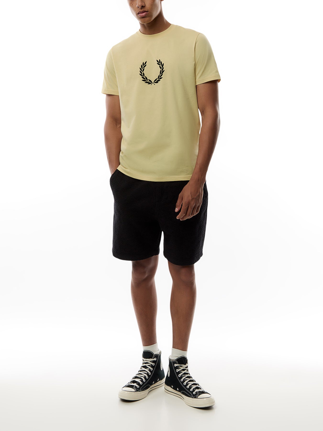 Flocked Laurel Wreath Gra Tee