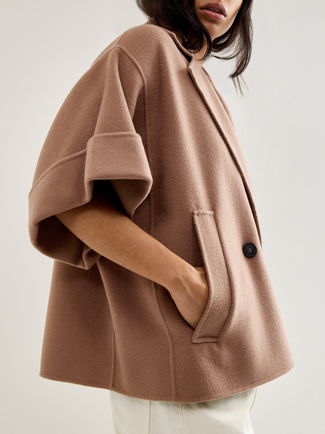 Weekend Pera Short Sleeve Coat