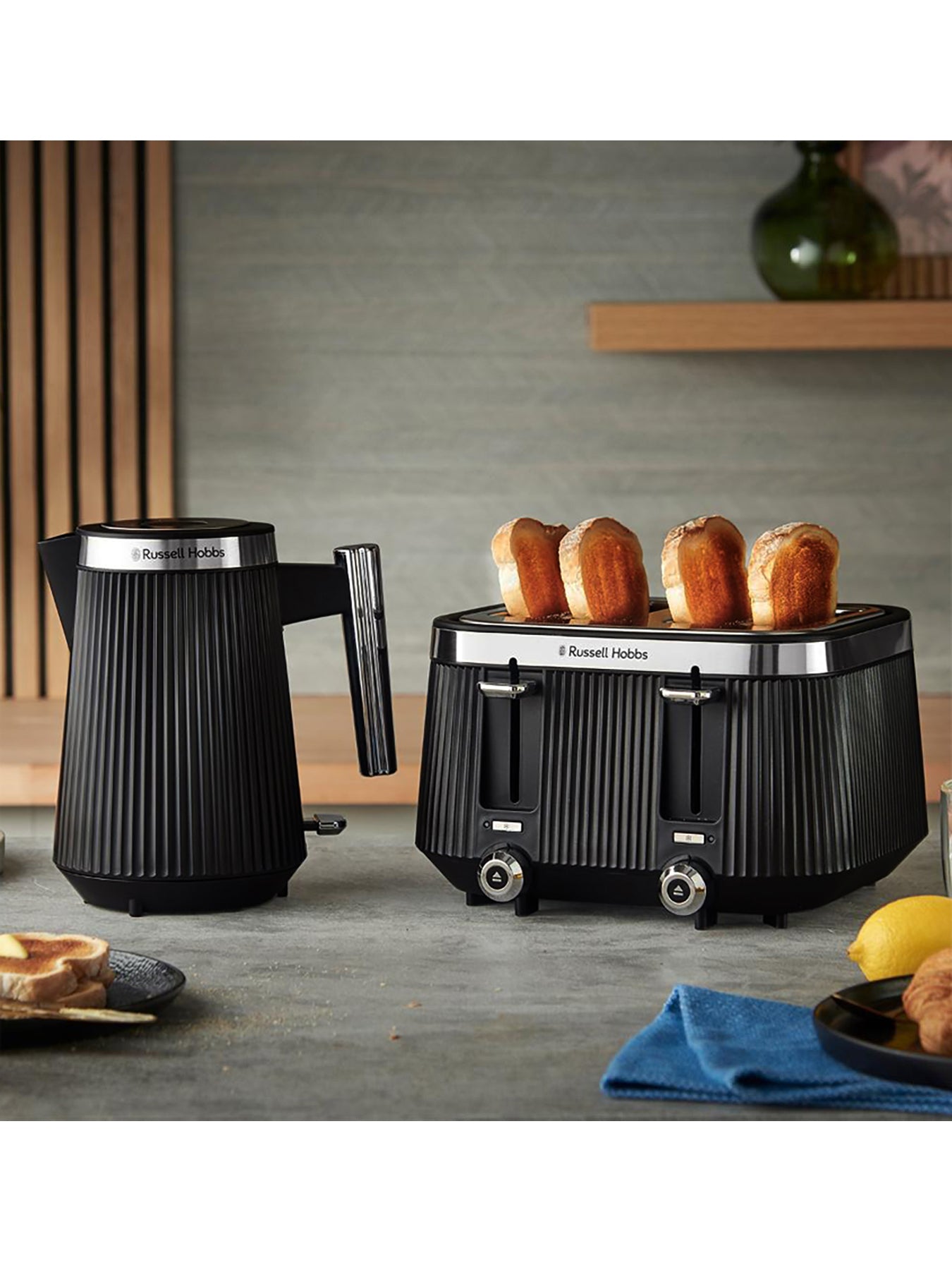Bronte Black 4 Slice Toaster