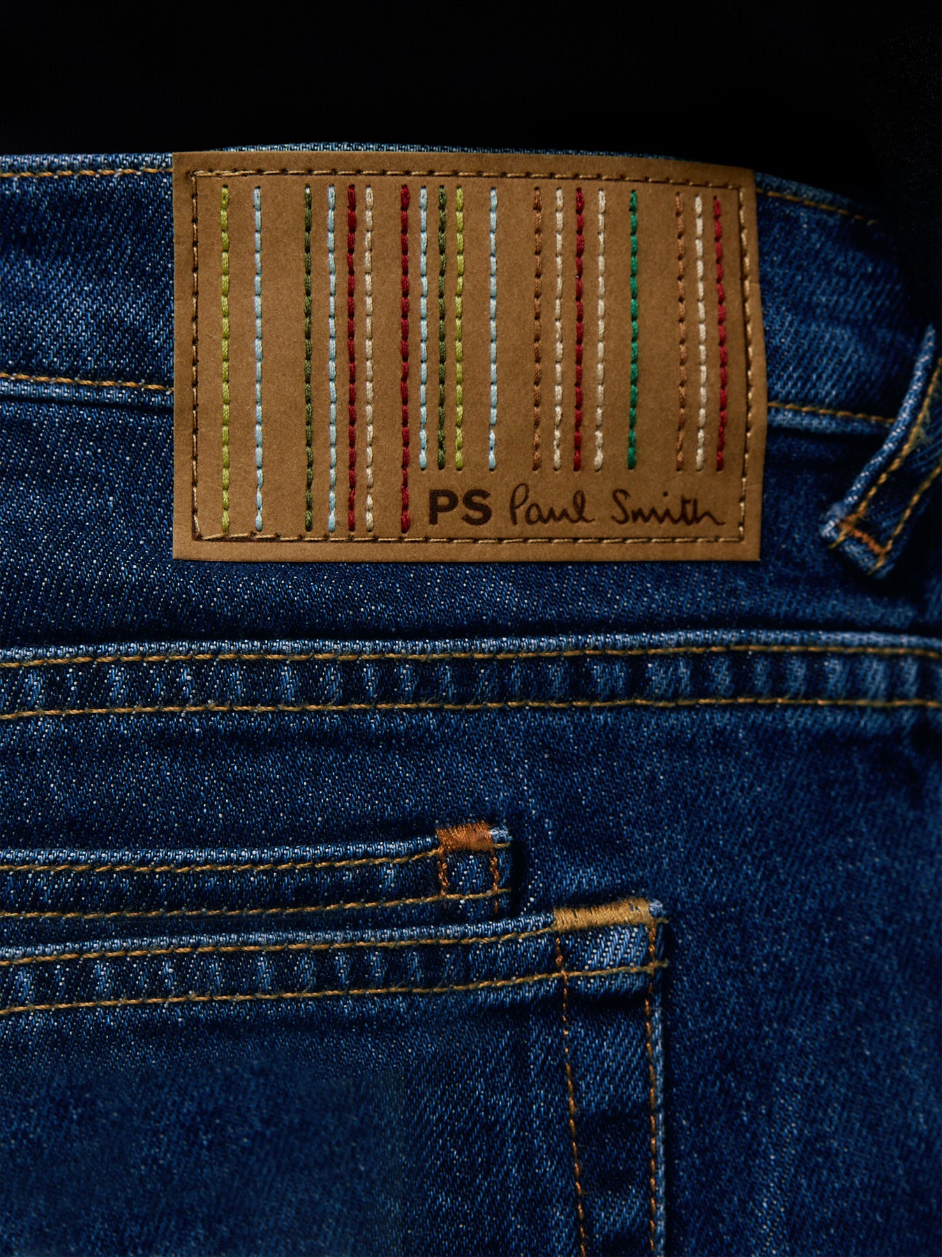 Pocket Stitching Relaxed Fit Jean