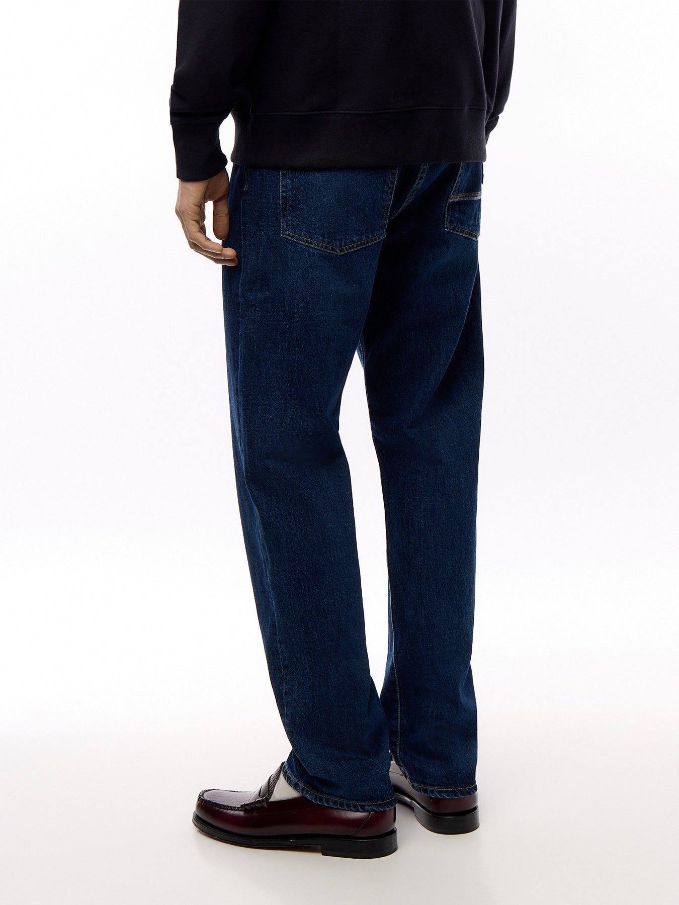 Pocket Stitching Relaxed Fit Jean