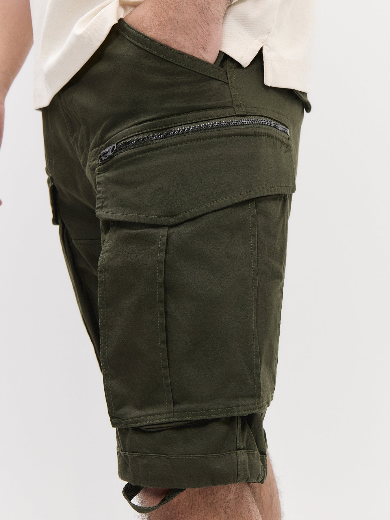 Rovic Zip Regular Cargo Short