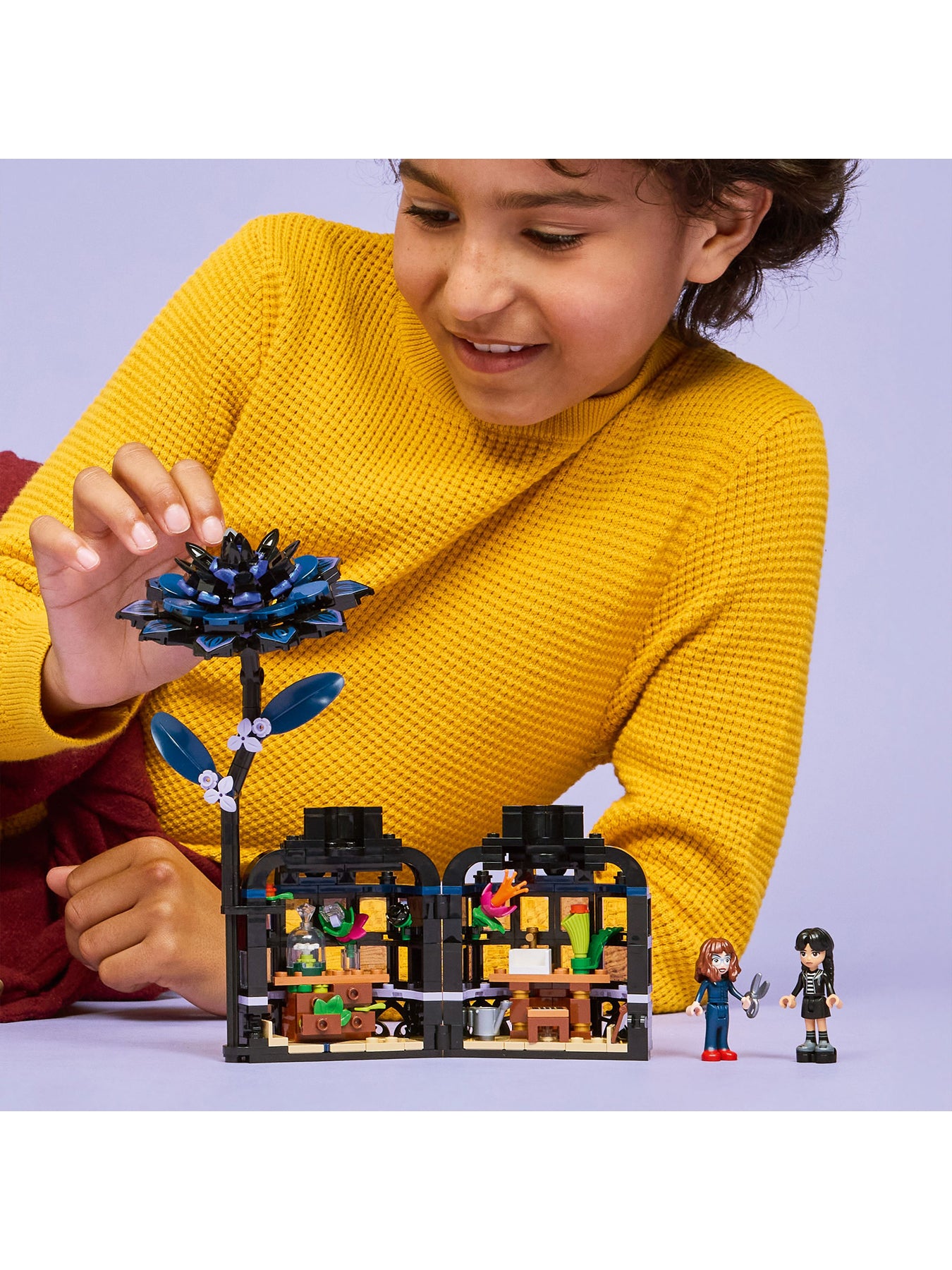 LEGO Wednesday Black Dahlia Flower Toy 76784 – Fenwick