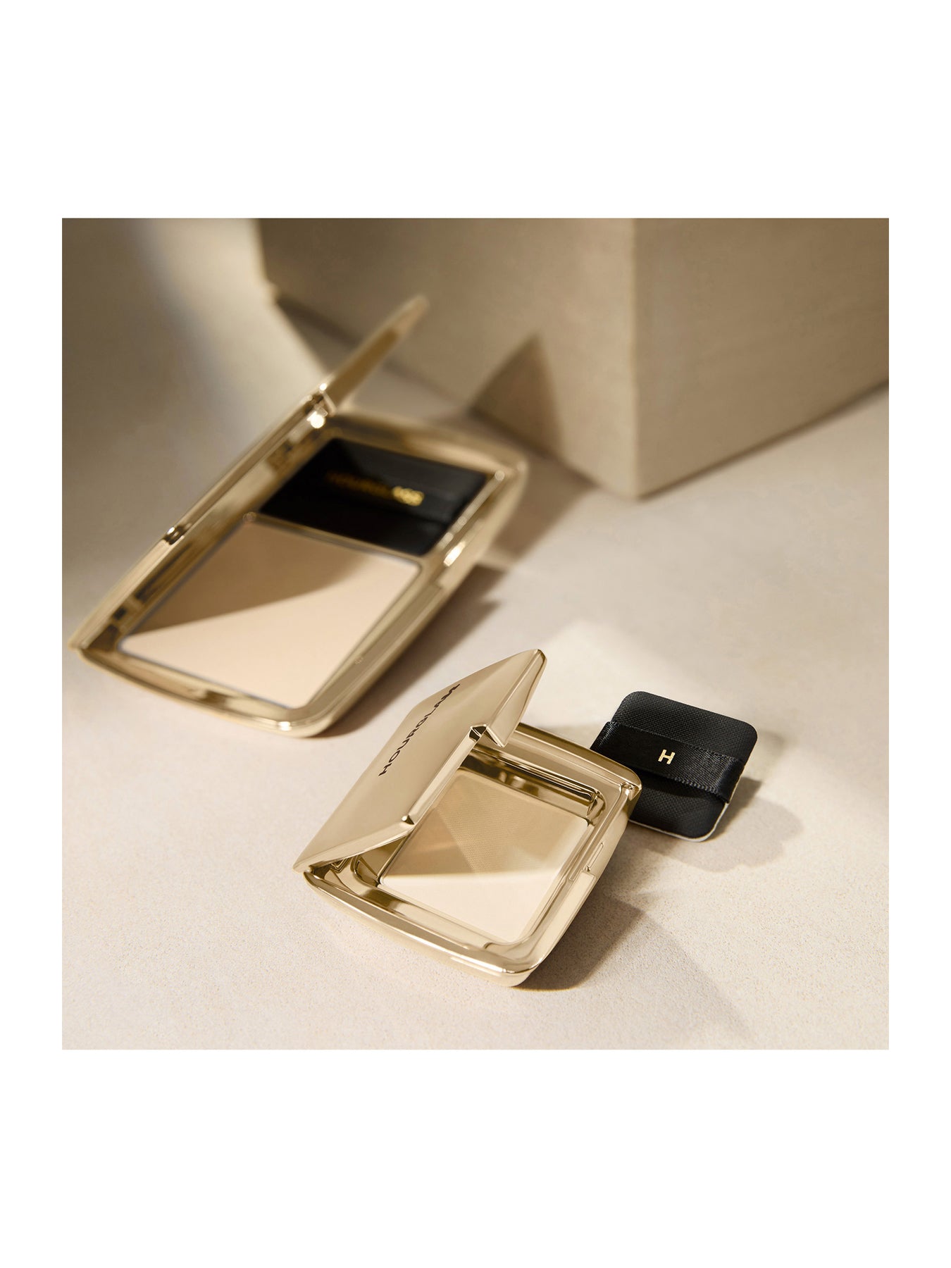 Vanish Airbrush Pressed Powder Travel