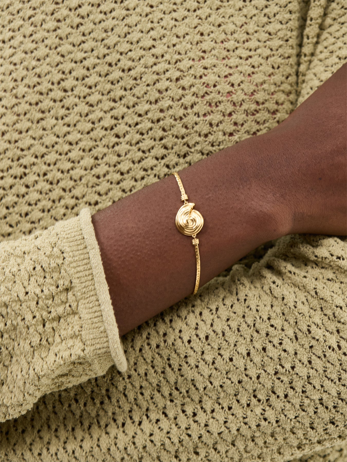 Spiral Cobra Chain Bracelet Gold