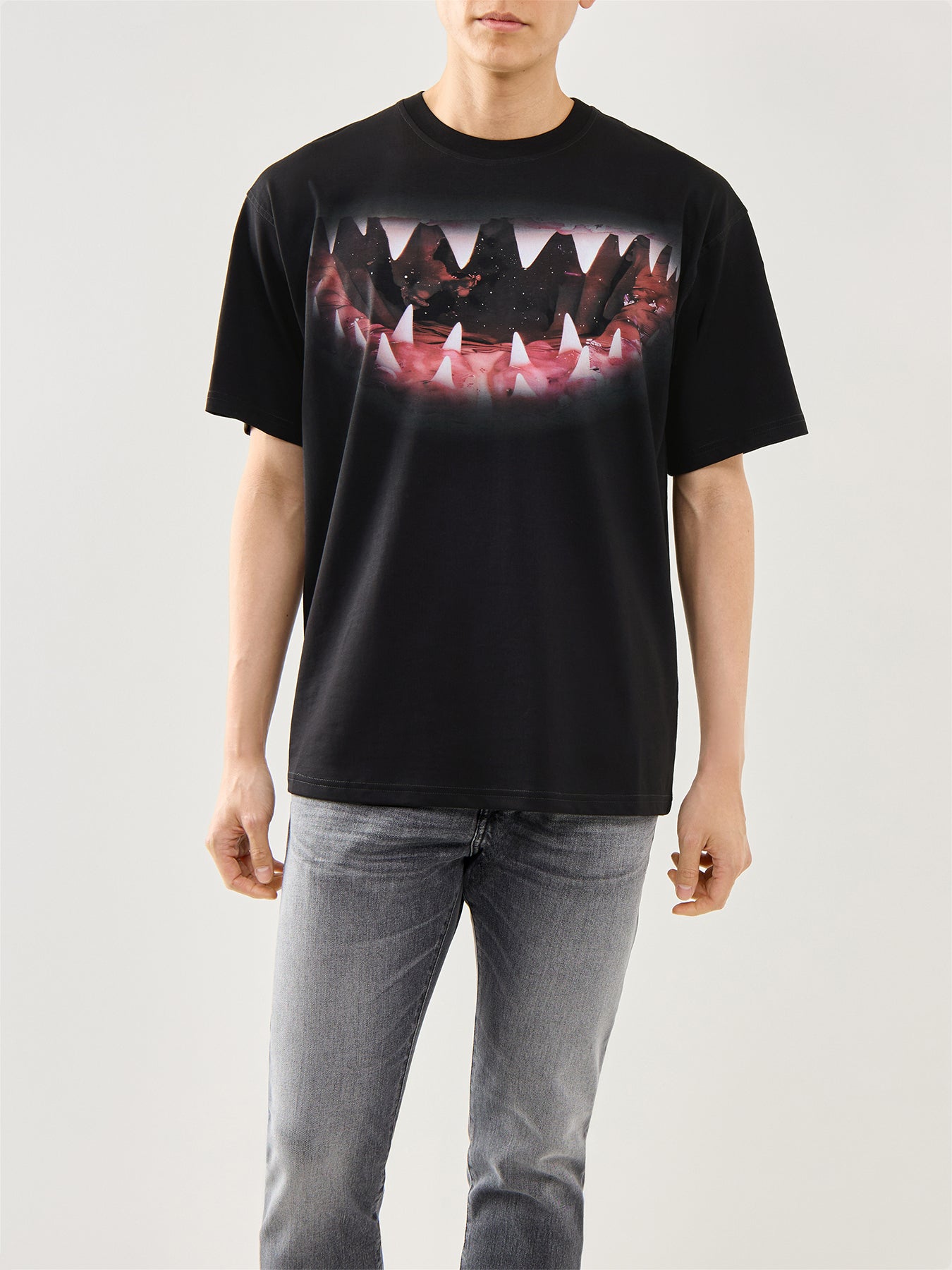 T-Boxt-T21 Shark Mouth Cotton Tee Black