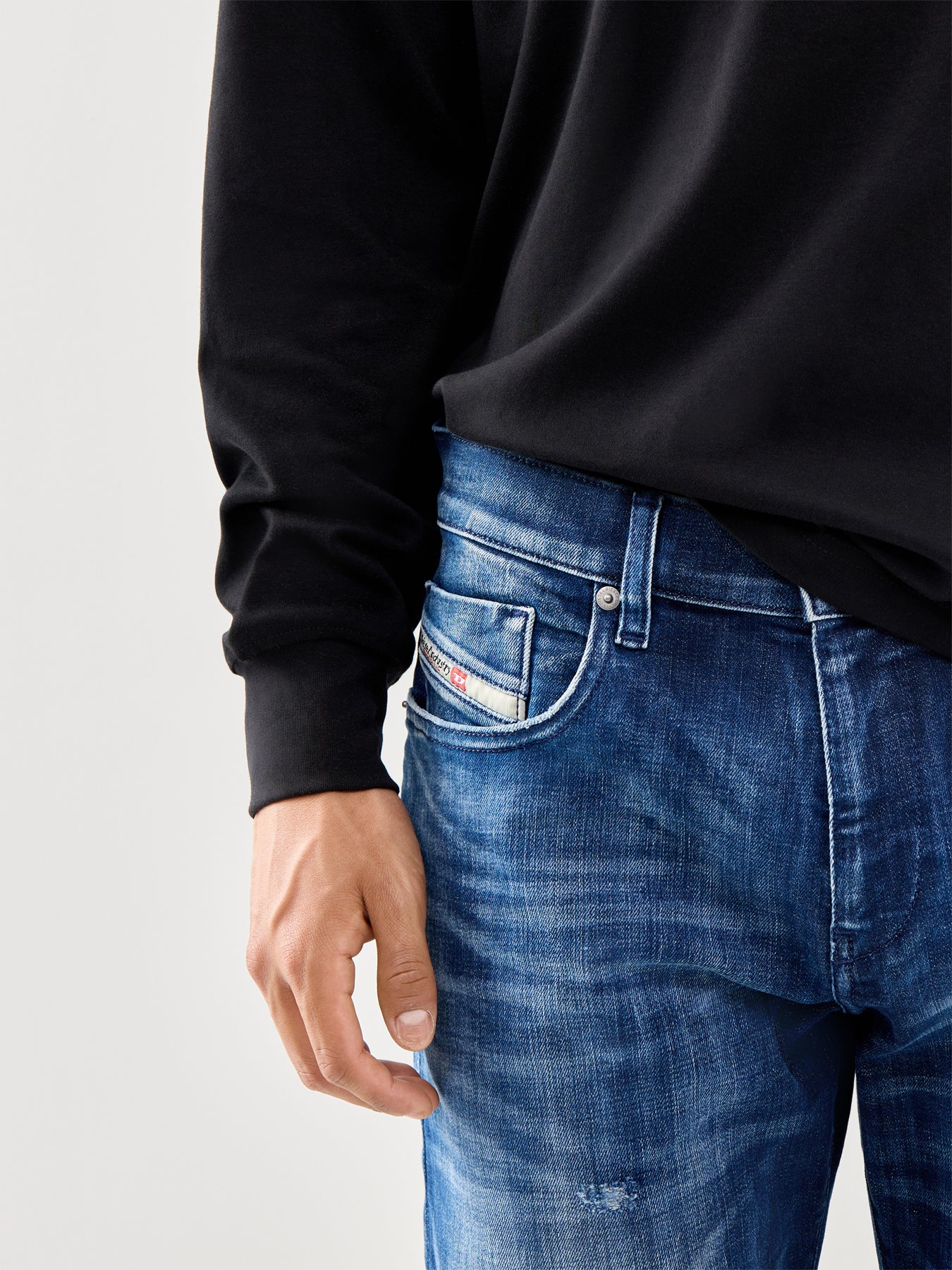 2019 D-Strukt R&R Slim Fit Jeans