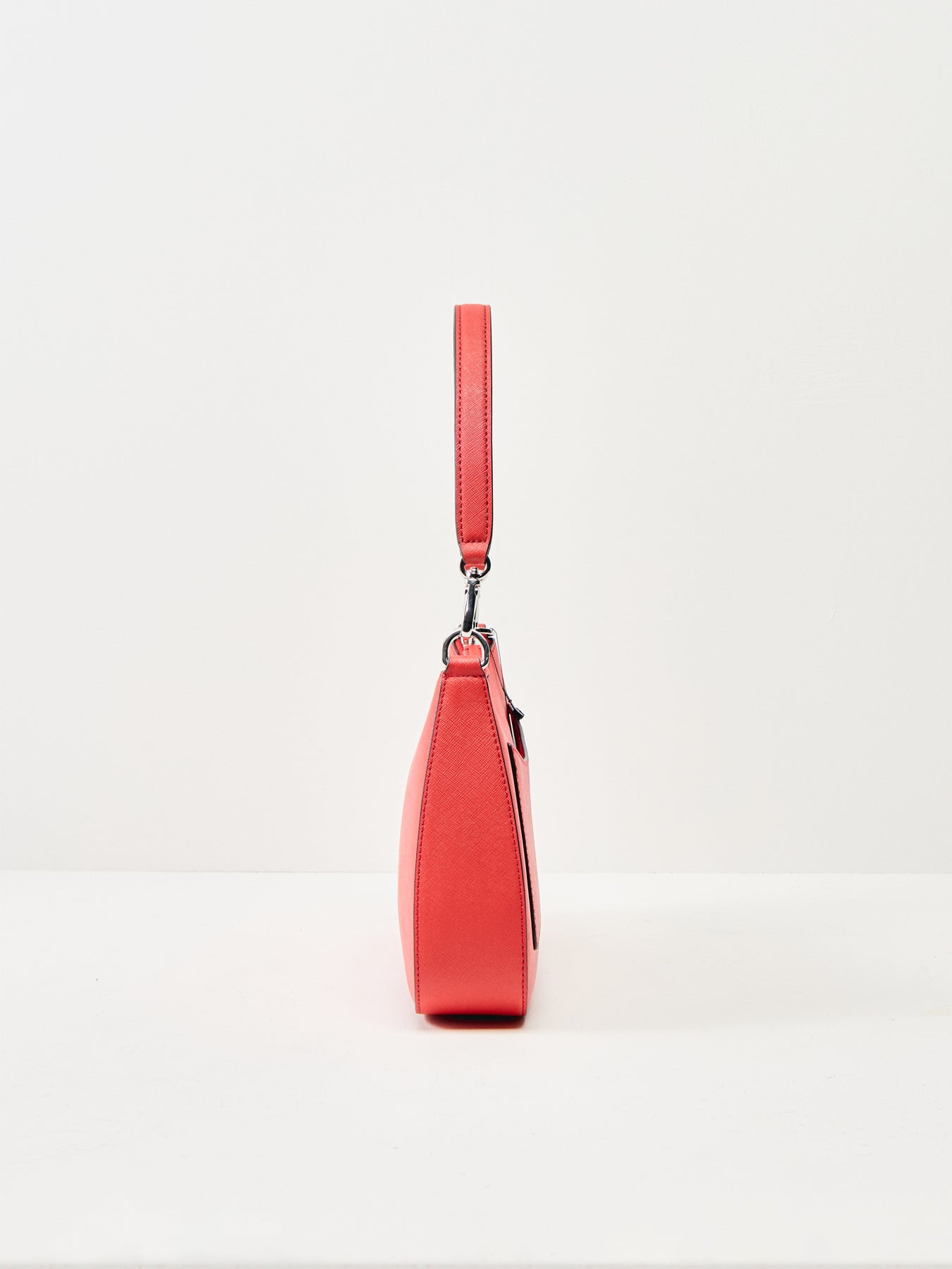 Danni 26 Medium Shoulder Bag