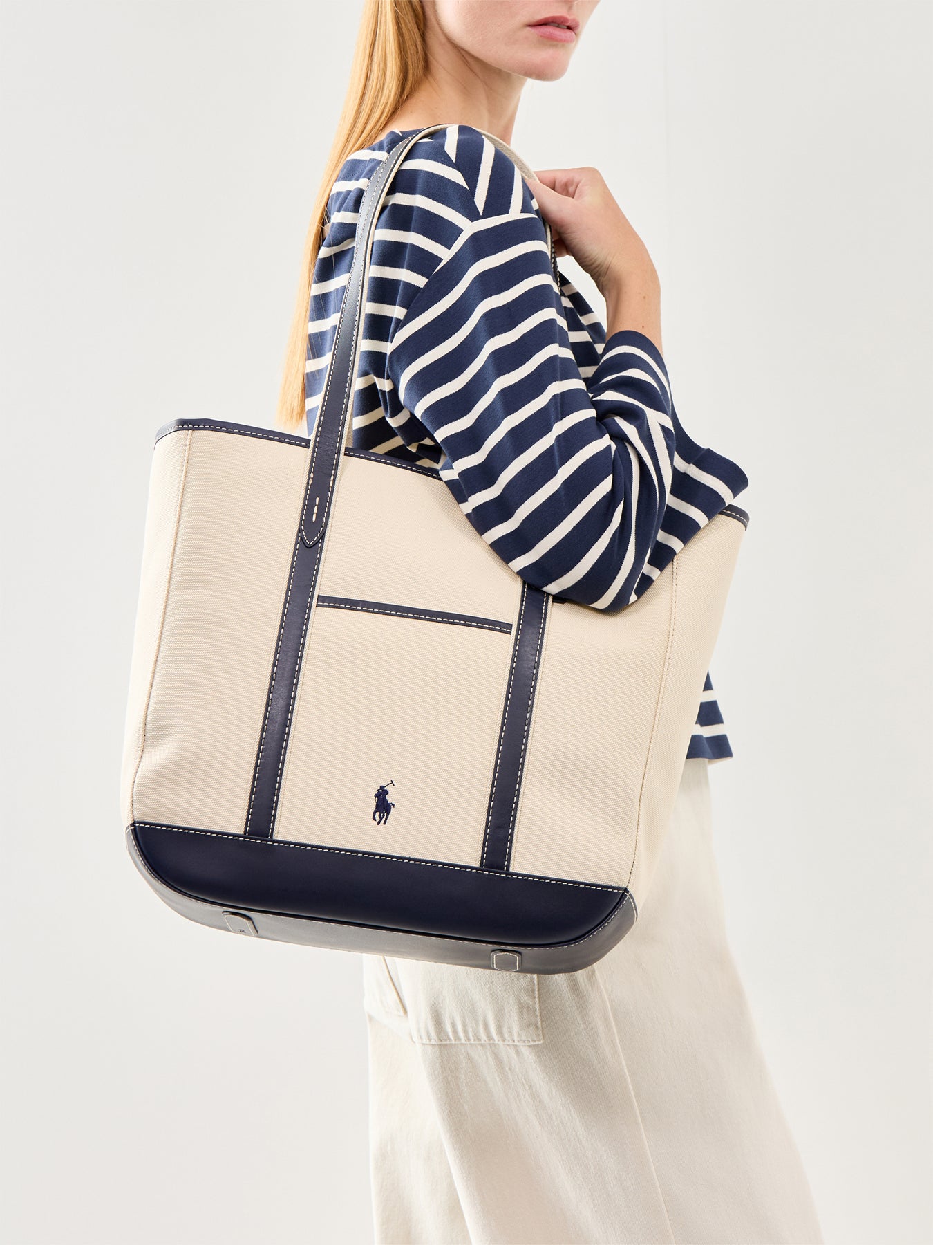 Medium Shopper Tote Ecru/Navy