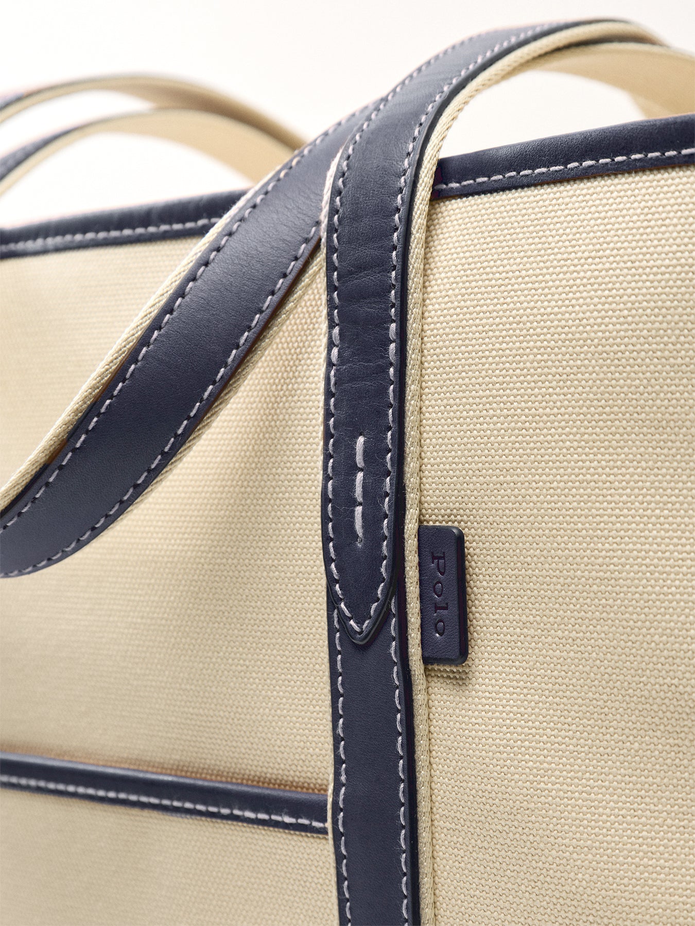 Medium Shopper Tote Ecru/Navy