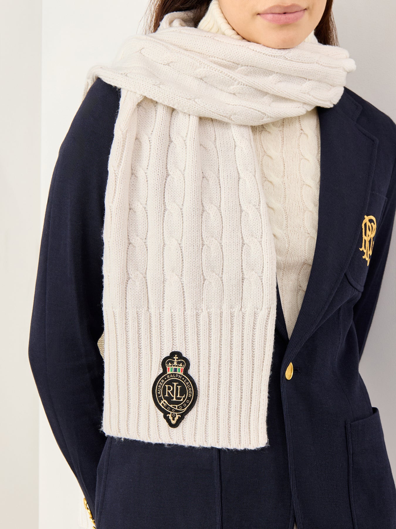 Crest Cable Knit Scarf Navy