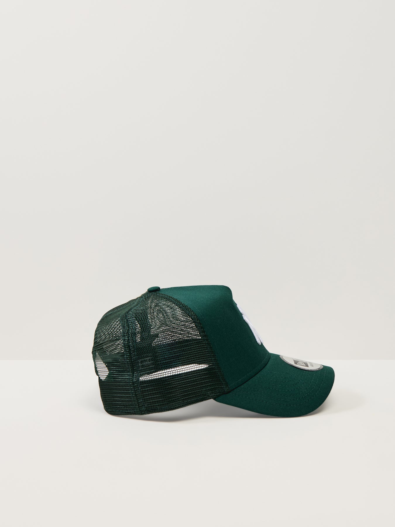 League Essential Trucker Dark Green