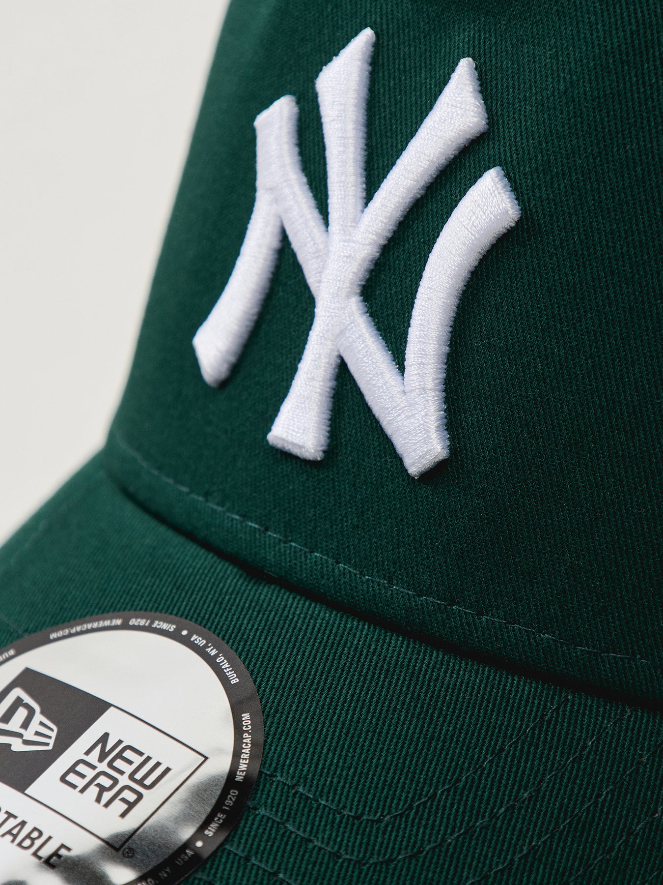 League Essential Trucker Dark Green