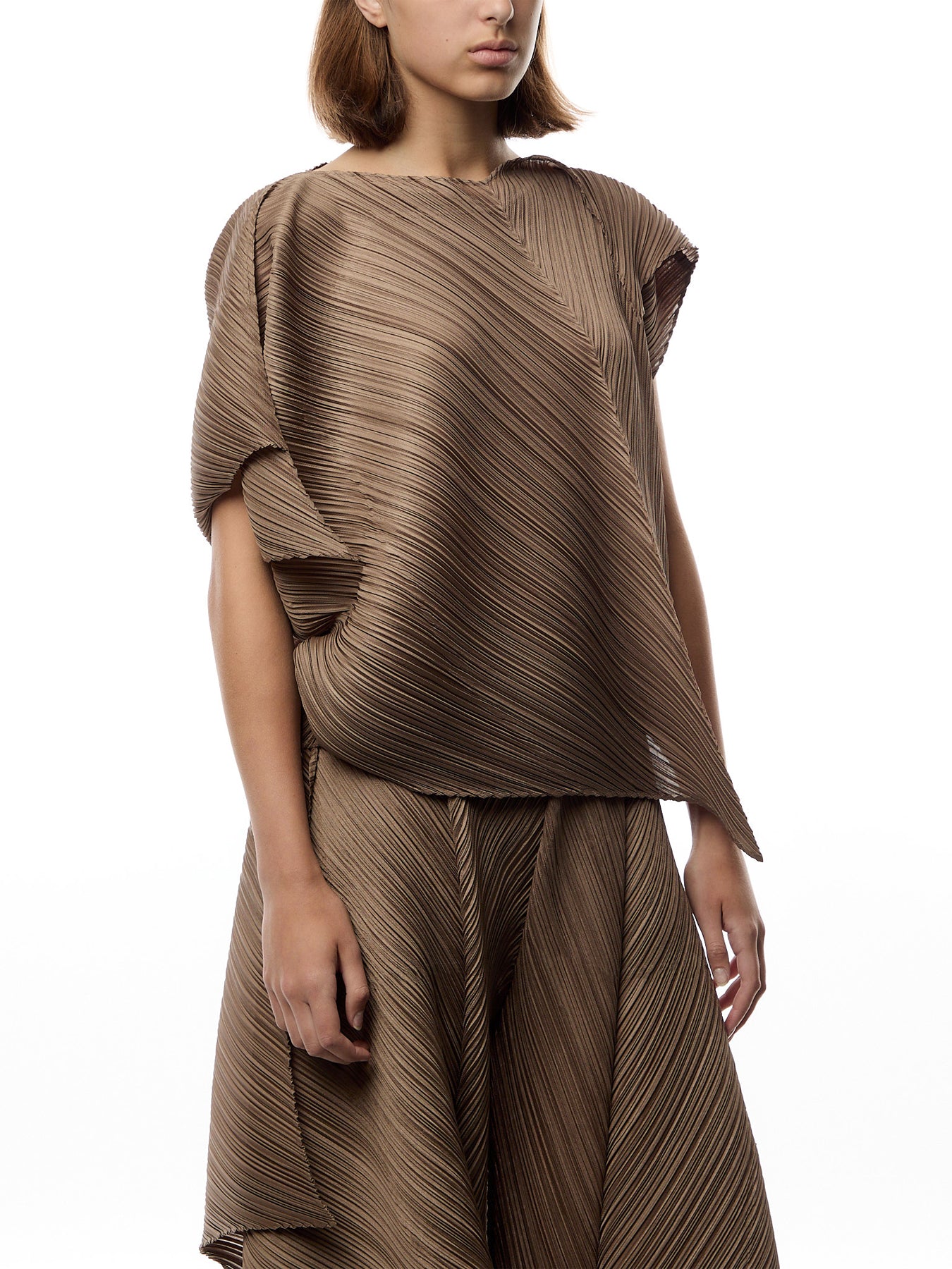 Pleats Sculptural Flare Grayish Brown Top