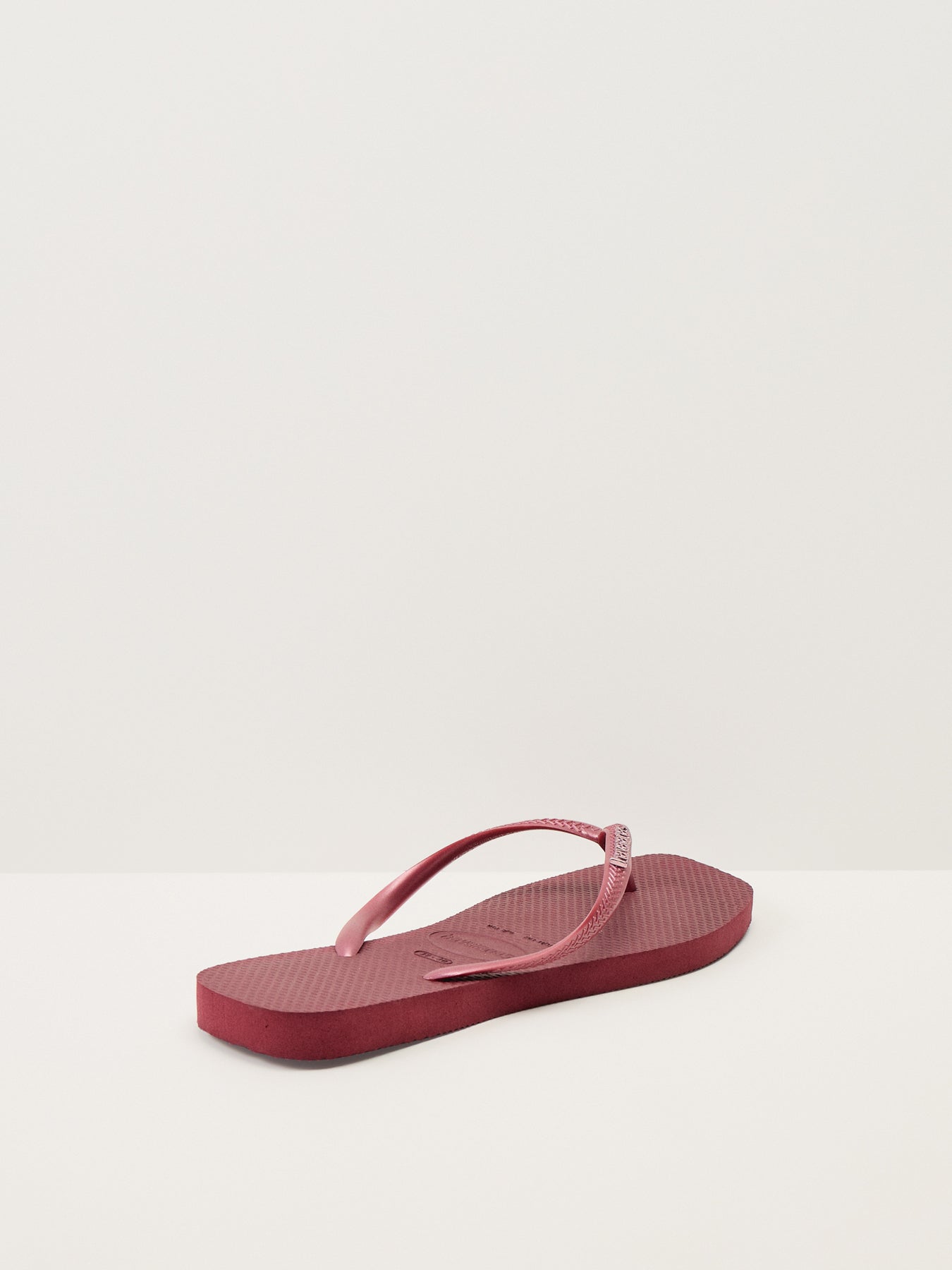 Slim Square Logo Metallic Amaranth F17 Flip Flop