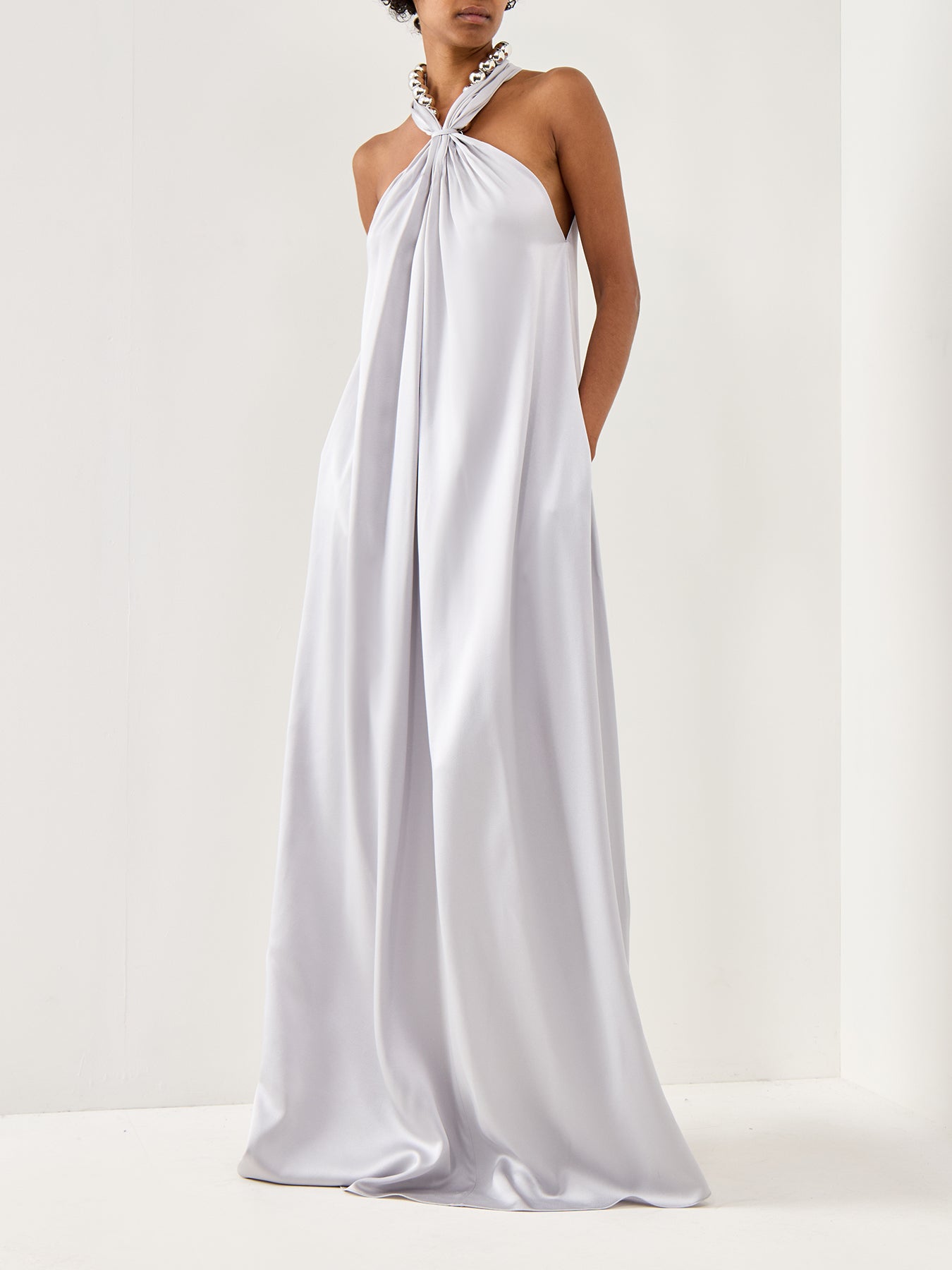 Sphere Emb Gown Pearl Blue Pearl Blue