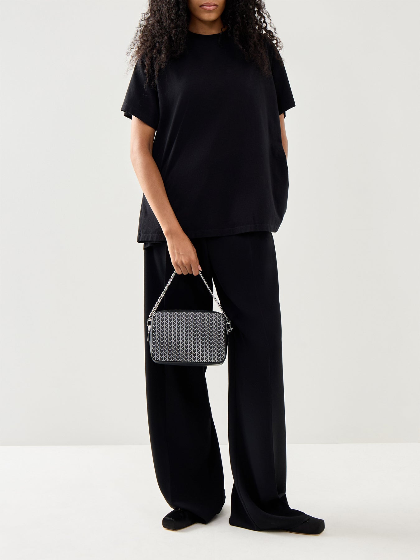 Bryant 2000 Signature MD Double Zip Chain Camera Crossbody