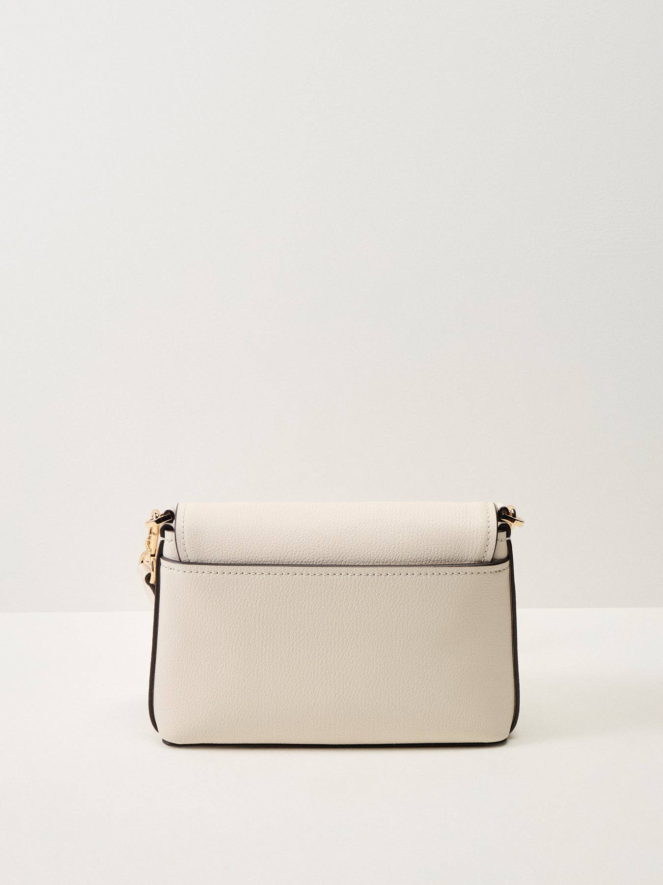 Nessa Messenger Shoulder Bag