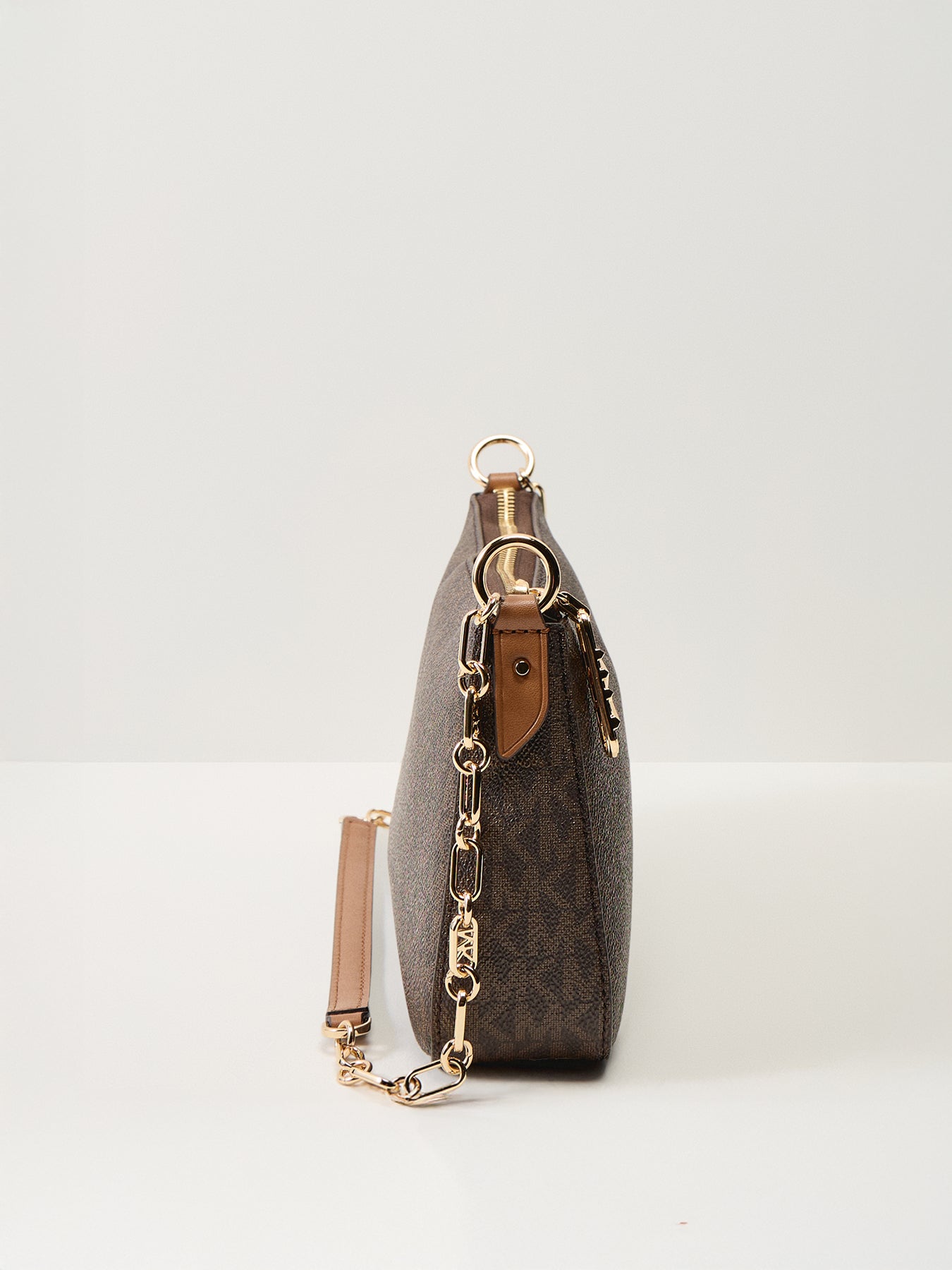 Empire Signature MD Chain Pouchette