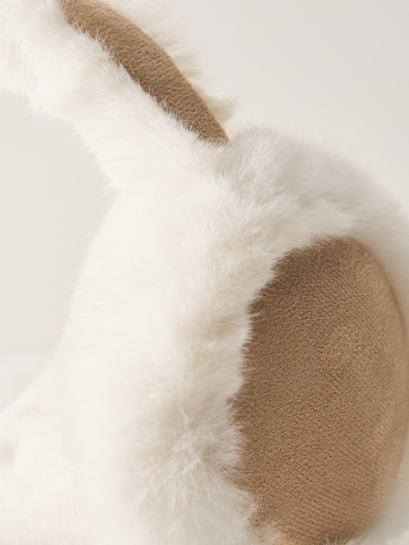 Juvi Borg Earmuffs Cream